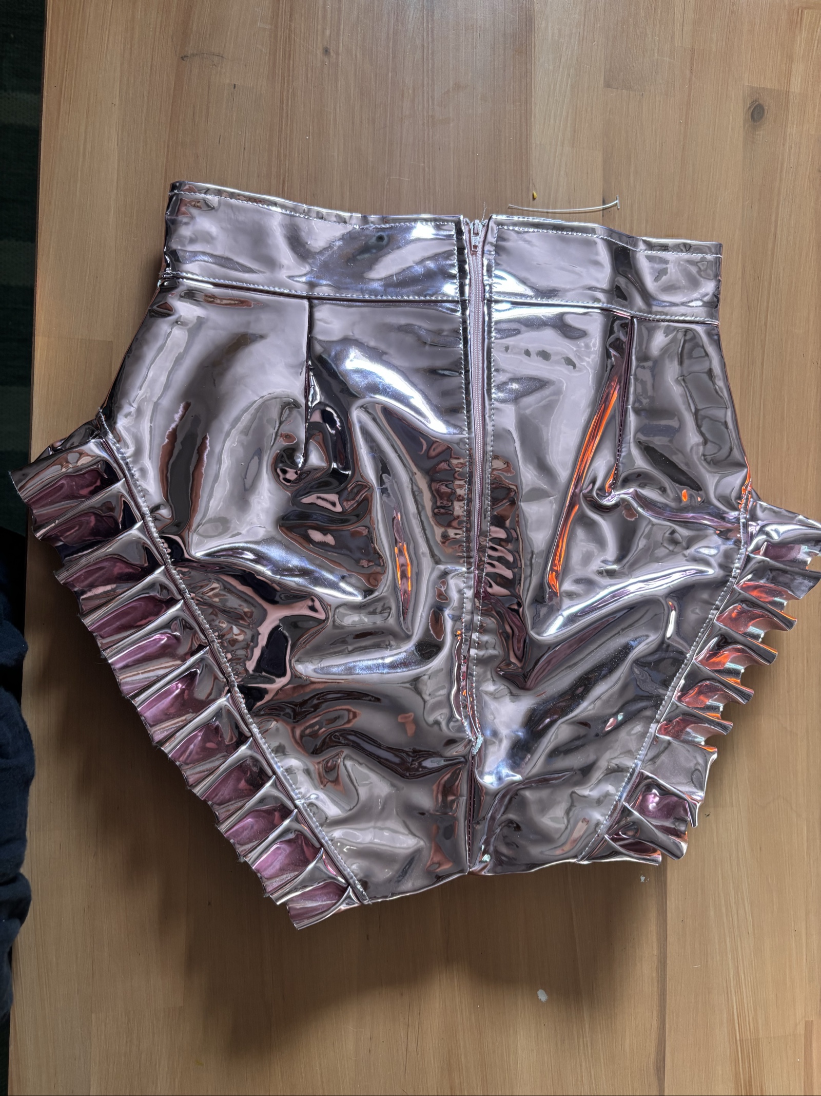 CHAR HOUSTON Rose Gold Metallic Ruffle High Waist Shorts XS image 2