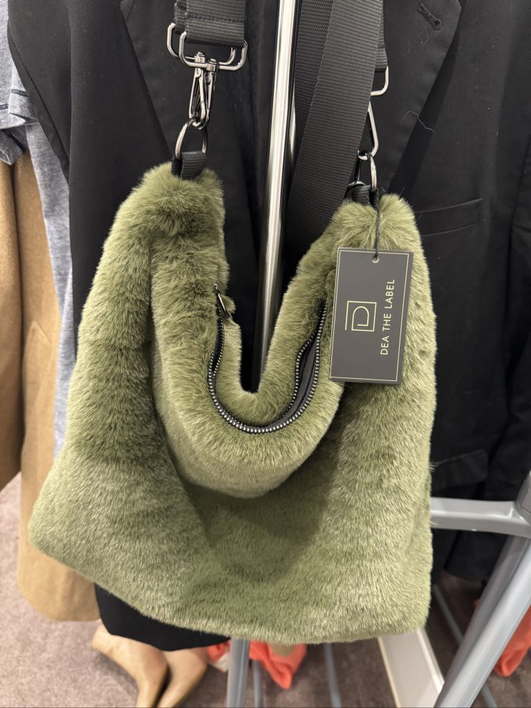 DEA THE LABEL Olive Green Faux Fur Shoulder Bag One Size