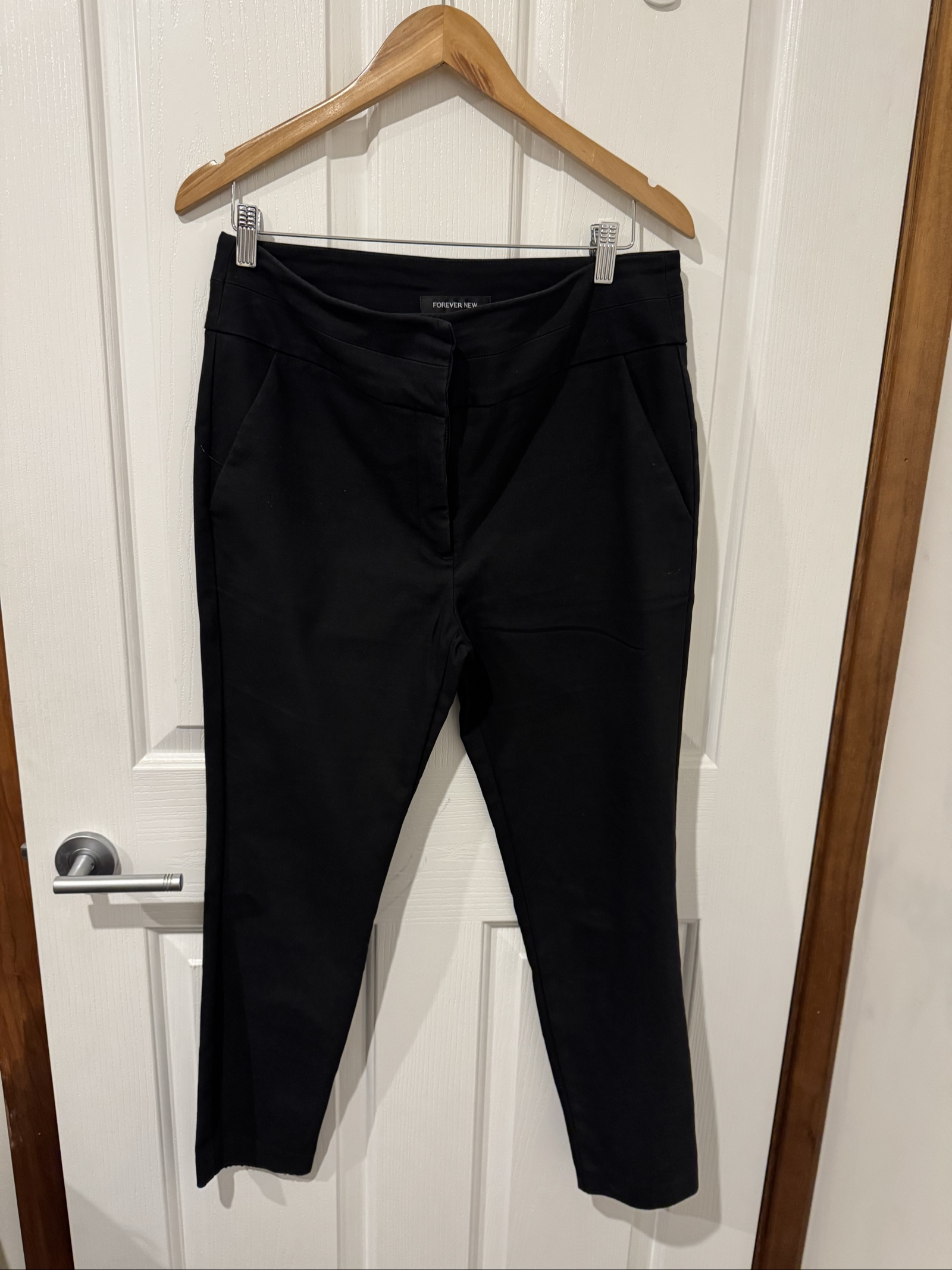 Forever New Black Cropped Pants AUS 14 Women