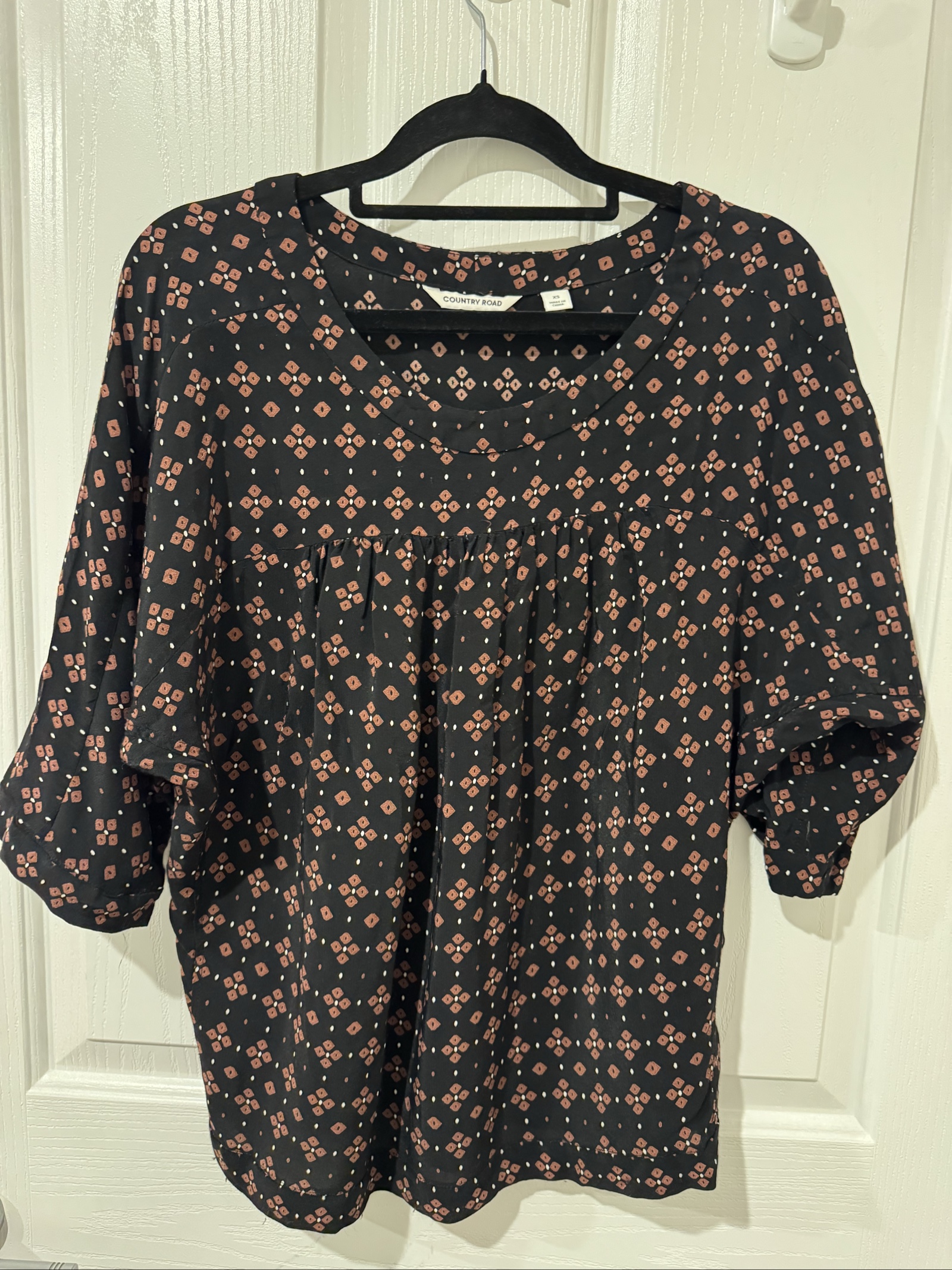 Country Road Black & Pink Patterned Blouse XS