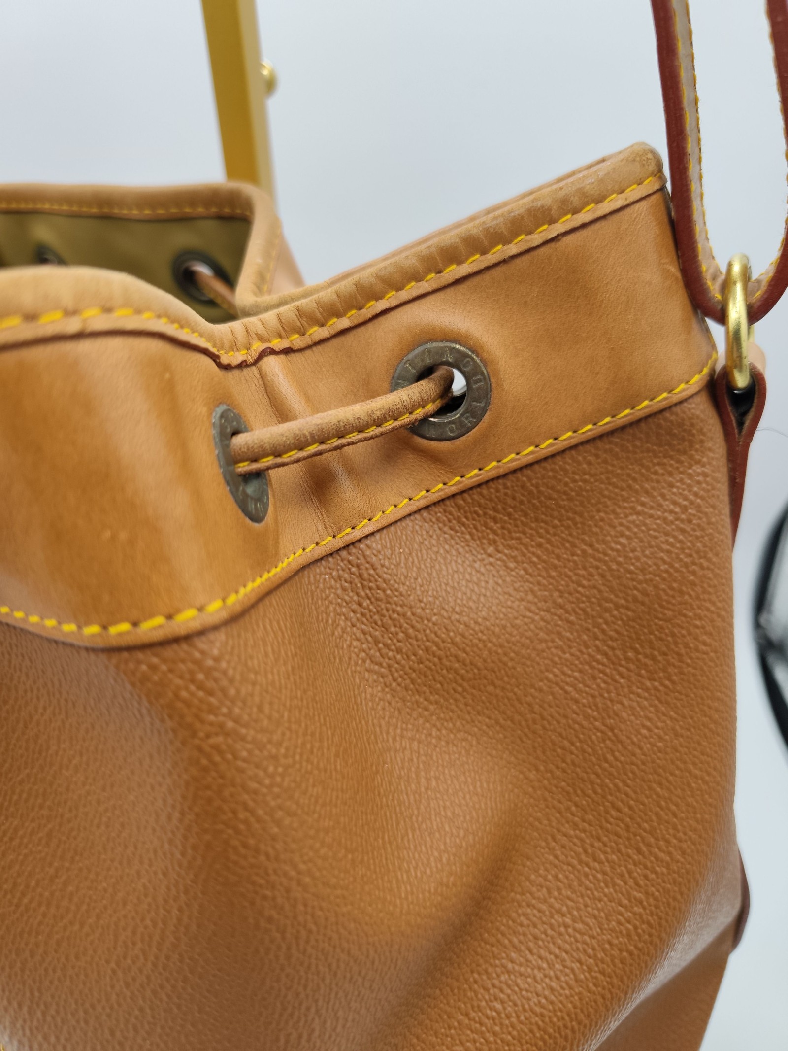Hunting World Brown Leather Bucket Bag Women image 4