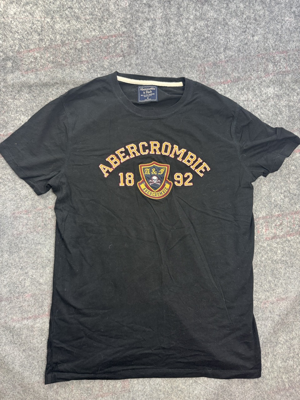 Abercrombie Black Crest Logo T Shirt Men’s M
