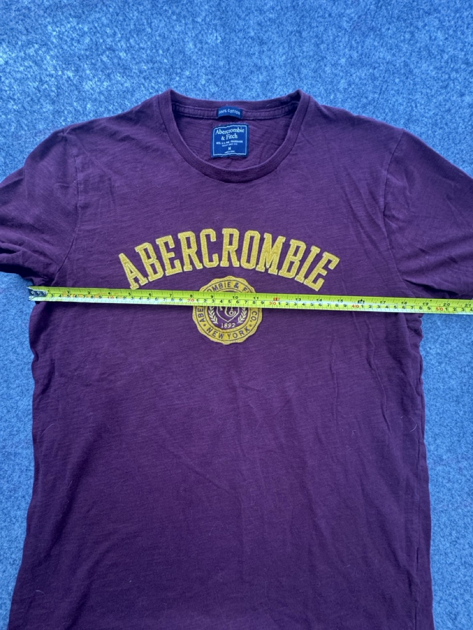 Abercrombie Burgundy & Gold Logo T-Shirt Men’s M 100% Cotton image 5