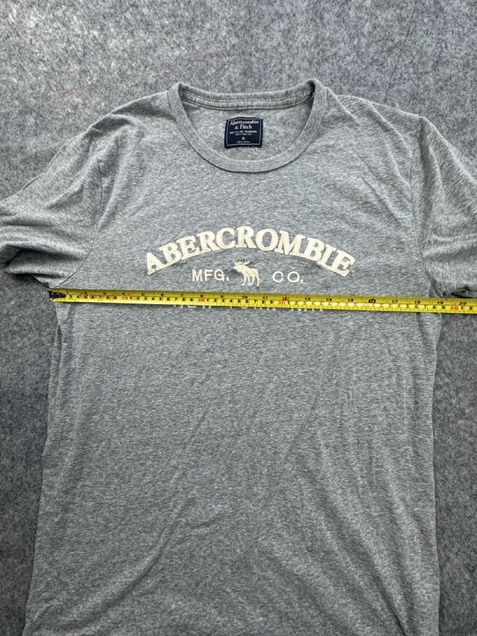 Abercrombie Grey Logo T Shirt Men’s M Embroidered Moose image 5