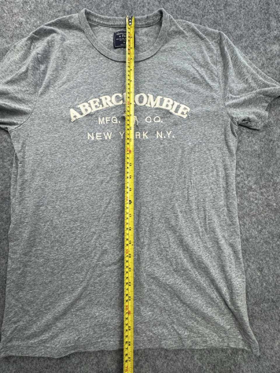 Abercrombie Grey Logo T Shirt Men’s M Embroidered Moose image 6