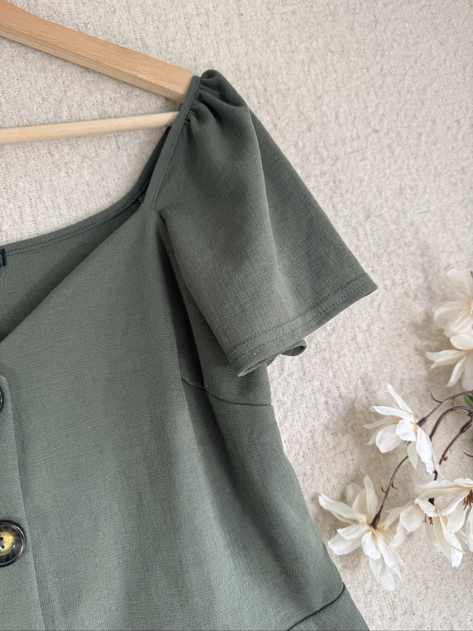 Quiz Green Peplum Button Front Top UK 16 Puff Sleeve Elegant Stylish image 2