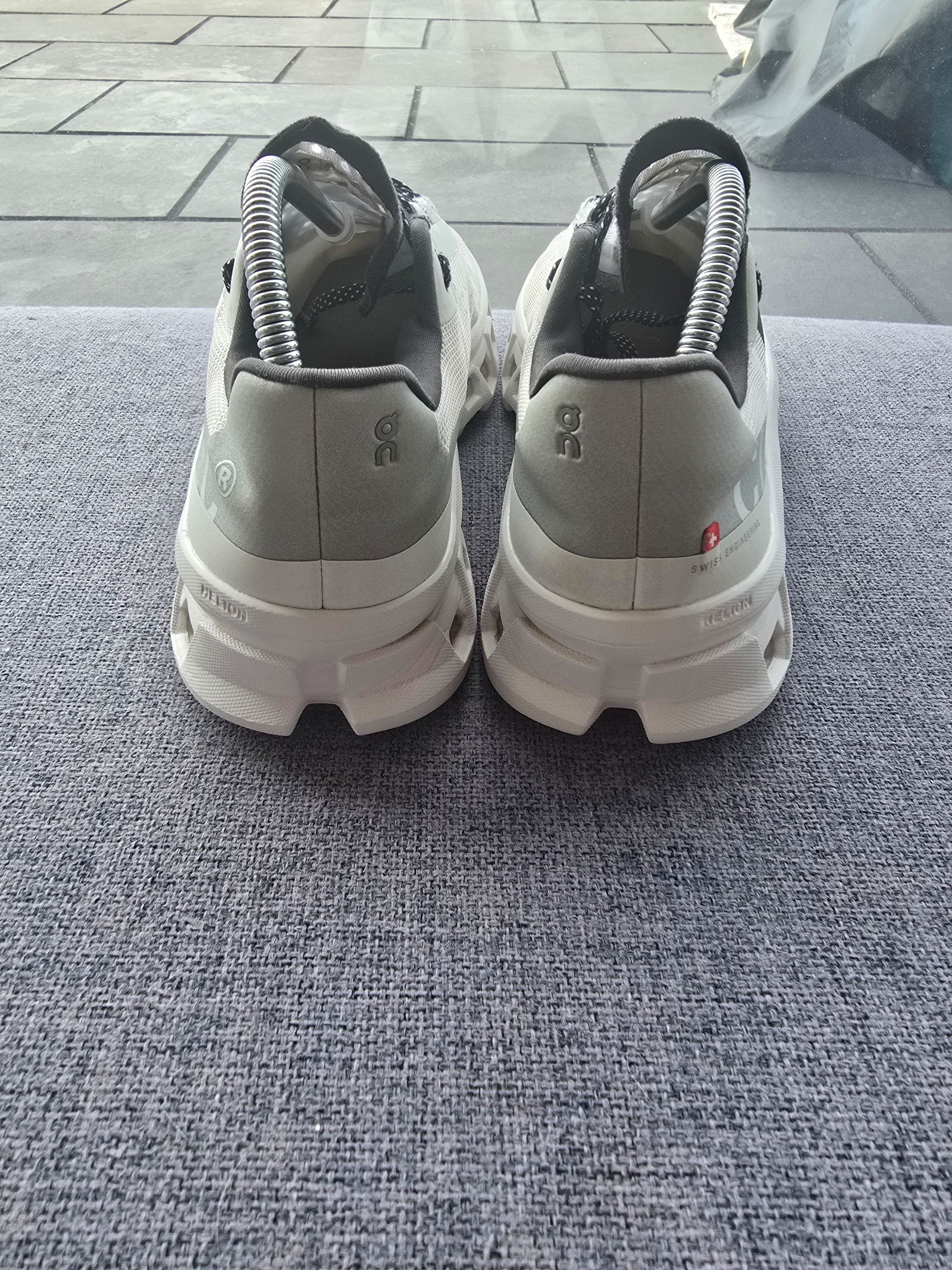 On Running White & Grey Cloud Monster Running Shoes UK 8 image 3