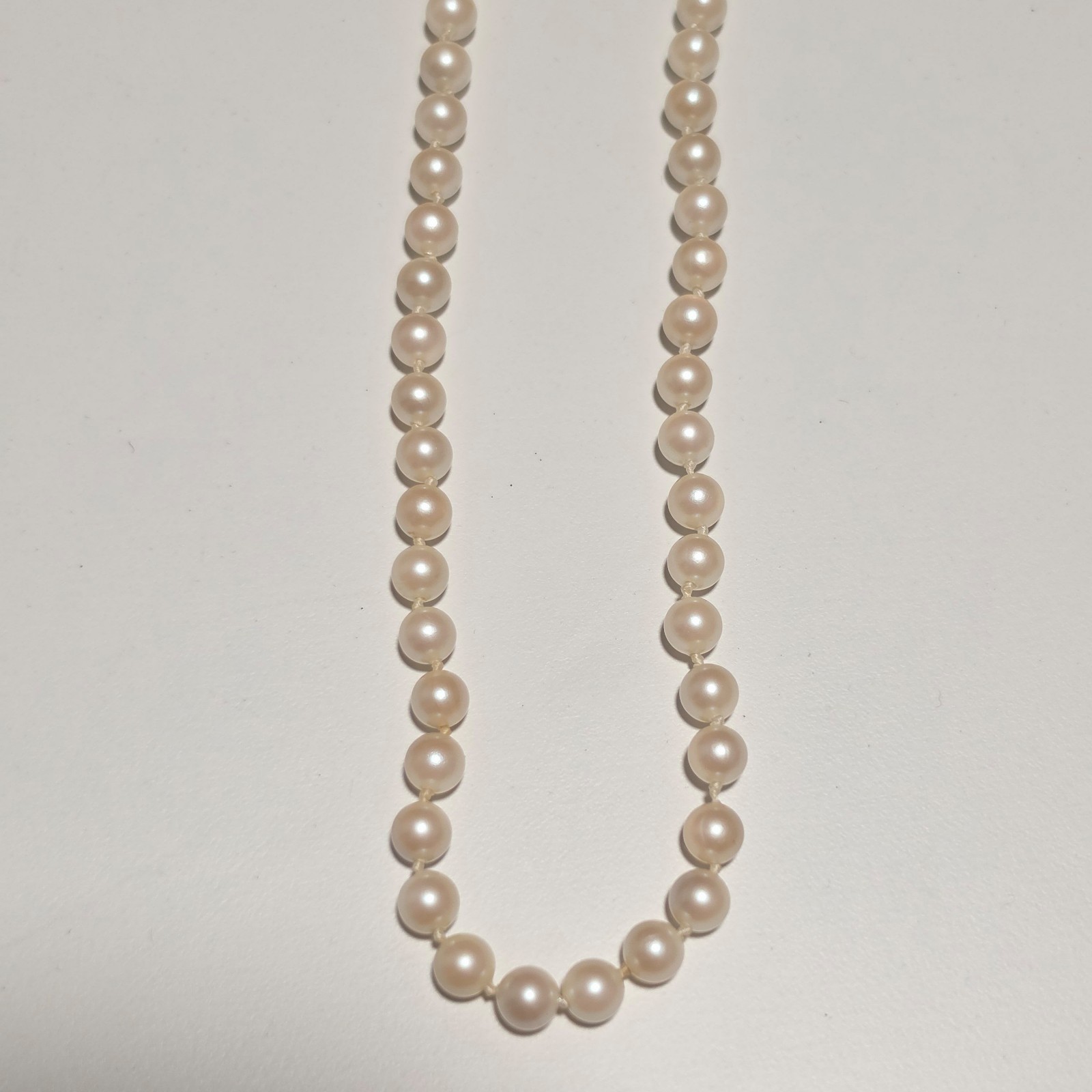 Vintage faux Pearl Necklace with Silver Clasp image 2