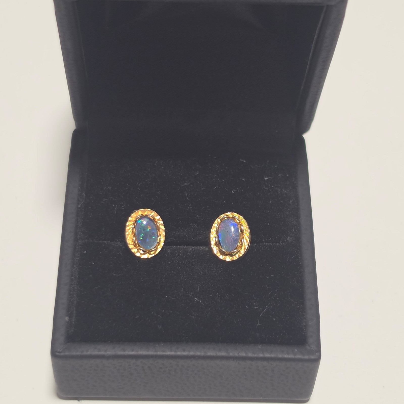 Costume Gold Tone & Blue Oval Stud Earrings