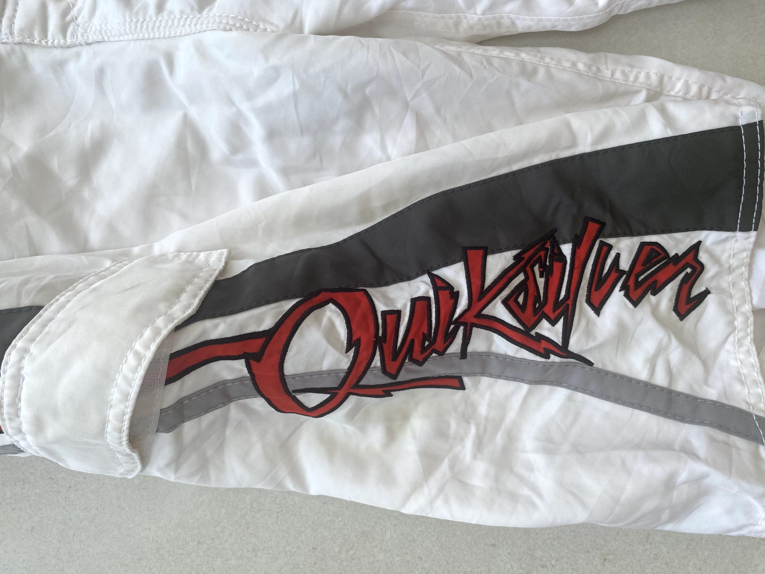Quiksilver White & Red & Grey Board Shorts Size 38 image 3