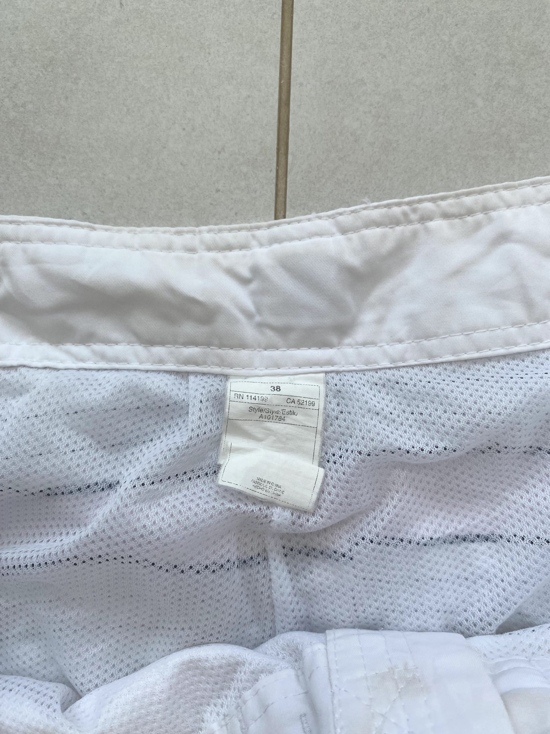 Quiksilver White & Red & Grey Board Shorts Size 38 image 6