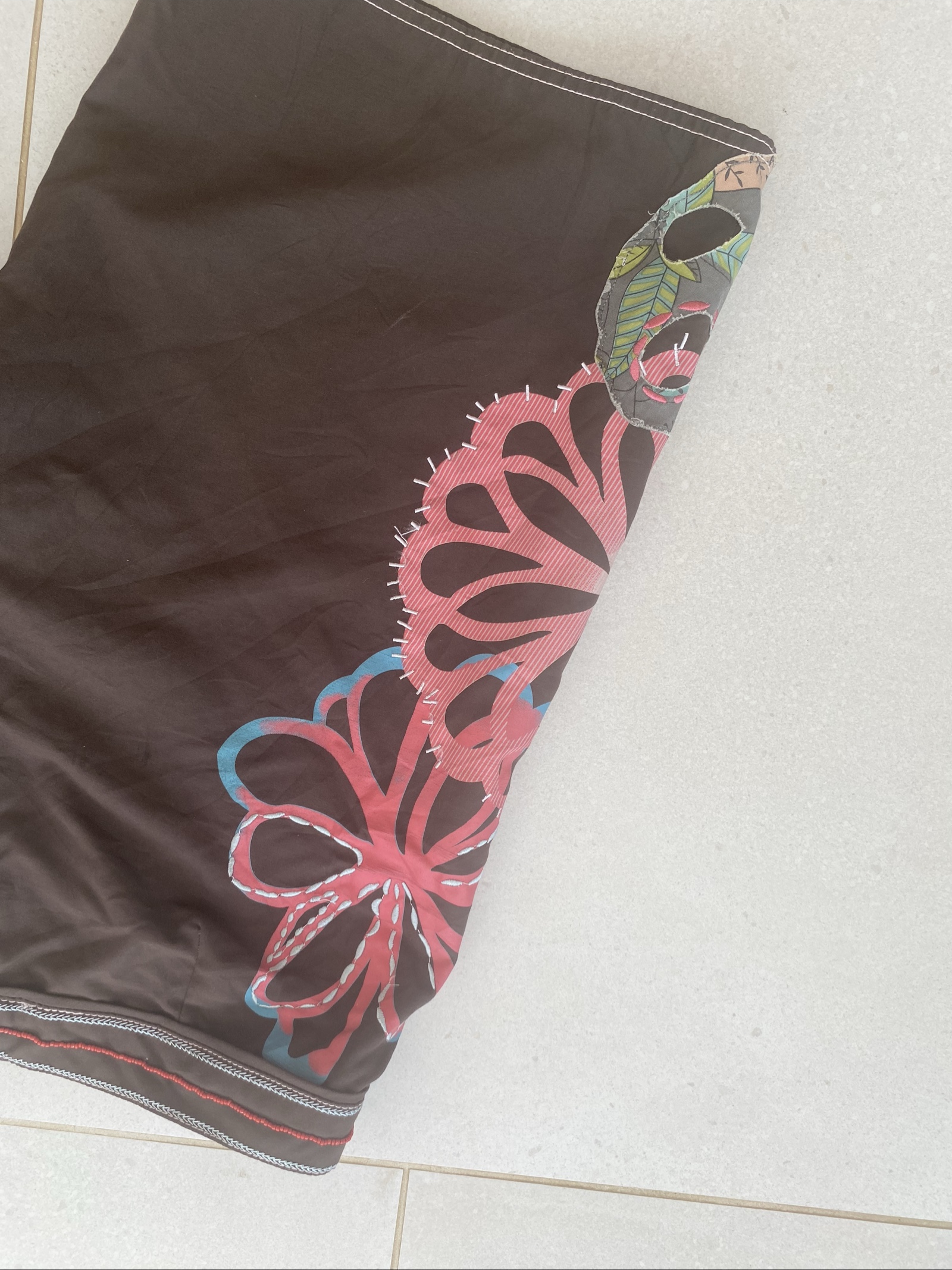 Roxy Brown Printed Surf Shorts Large Women (J1) image 4