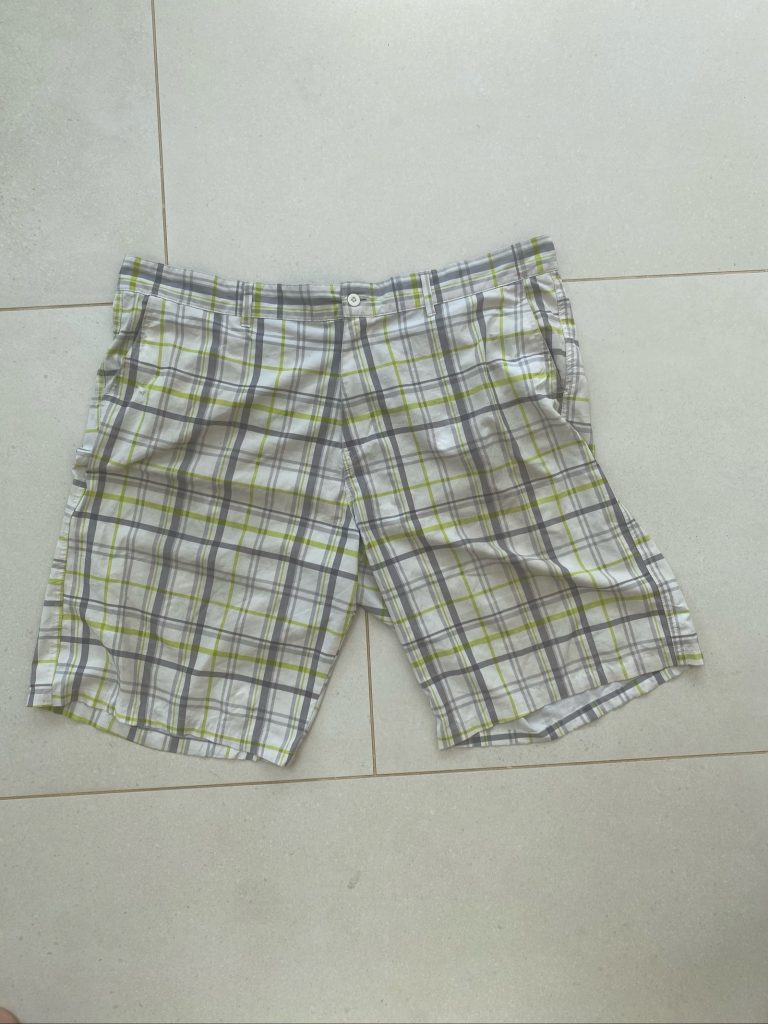 Gregory White, Green & Grey Checked Shorts Waist 36 (J1)