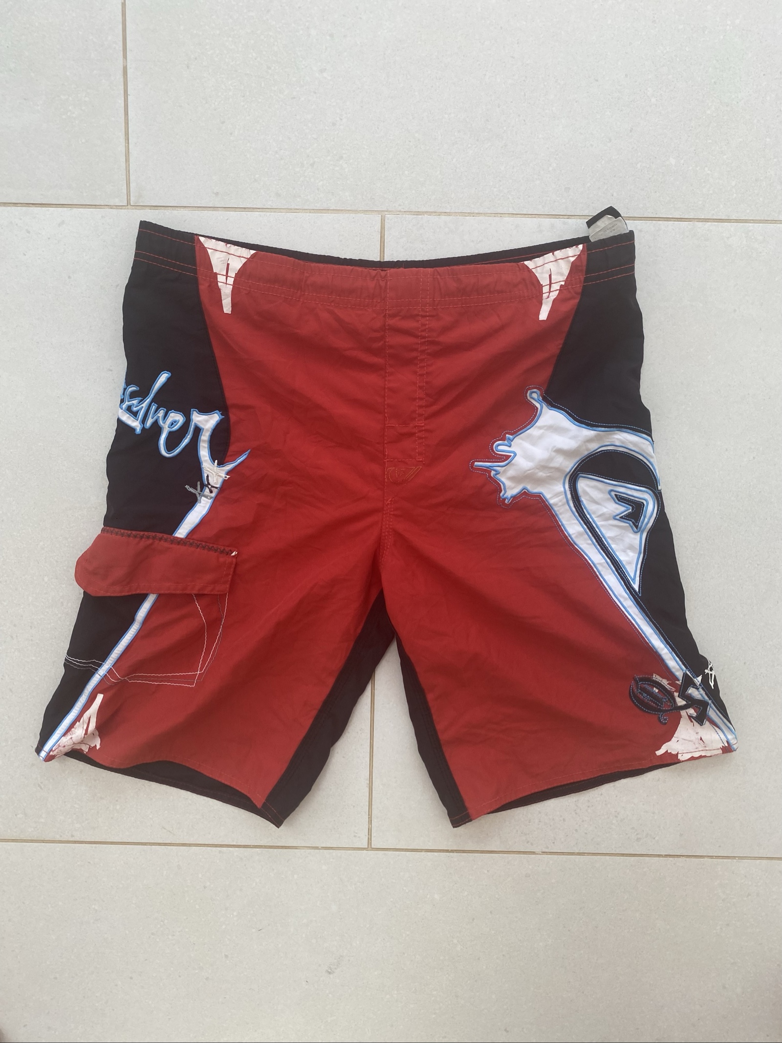 Quiksilver Red & Black Graphic Board Shorts Large