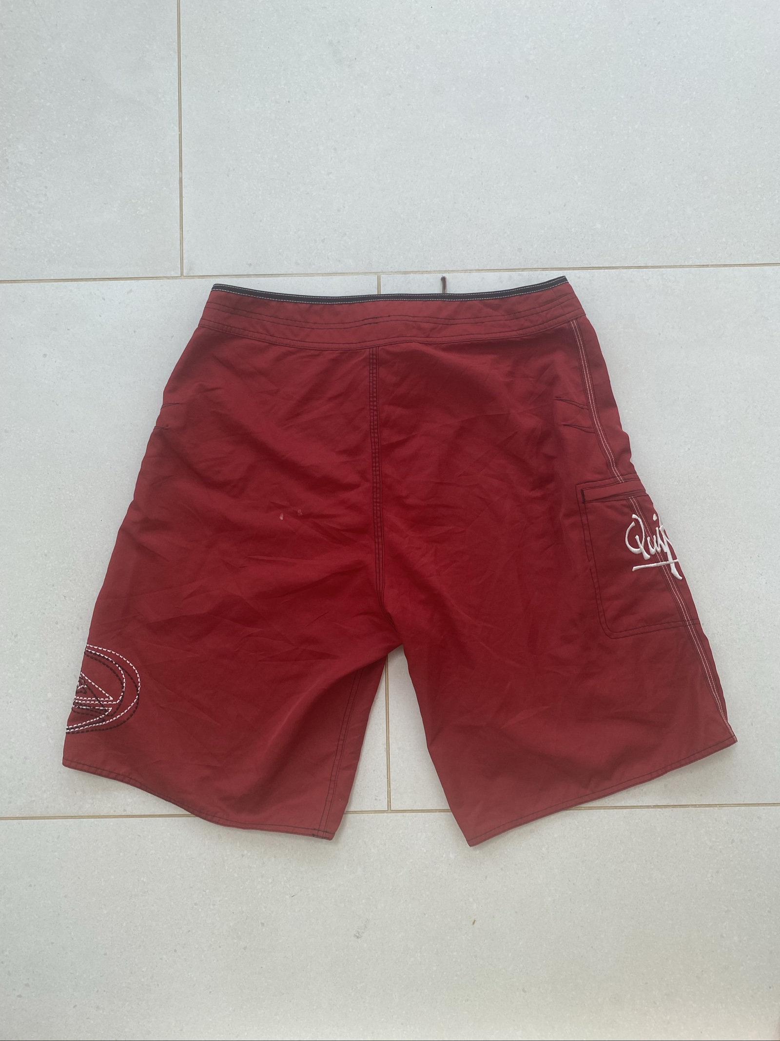 Quiksilver Red Board Shorts 34W Embroidered Pocket (J1) image 2