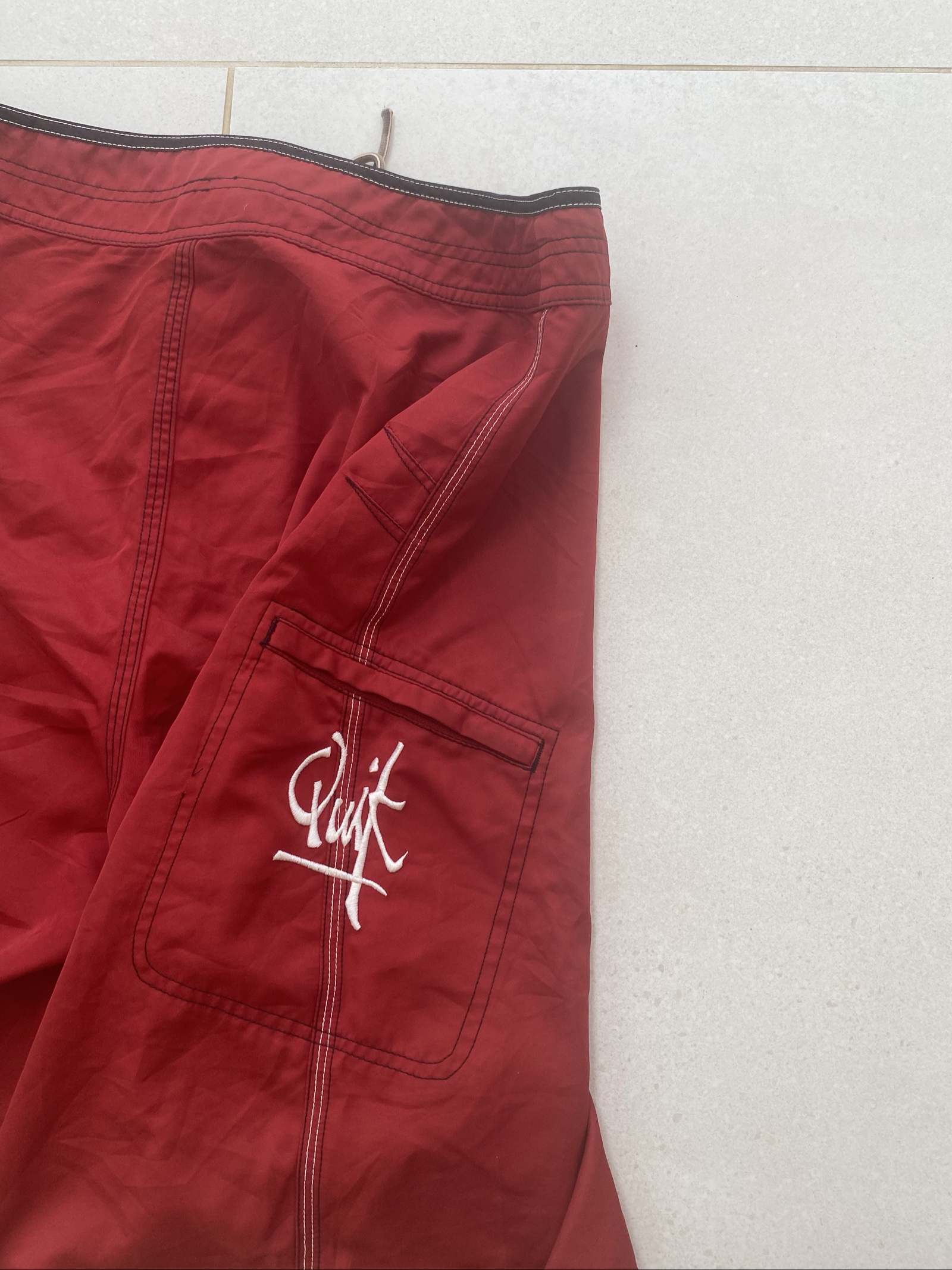 Quiksilver Red Board Shorts 34W Embroidered Pocket (J1) image 4