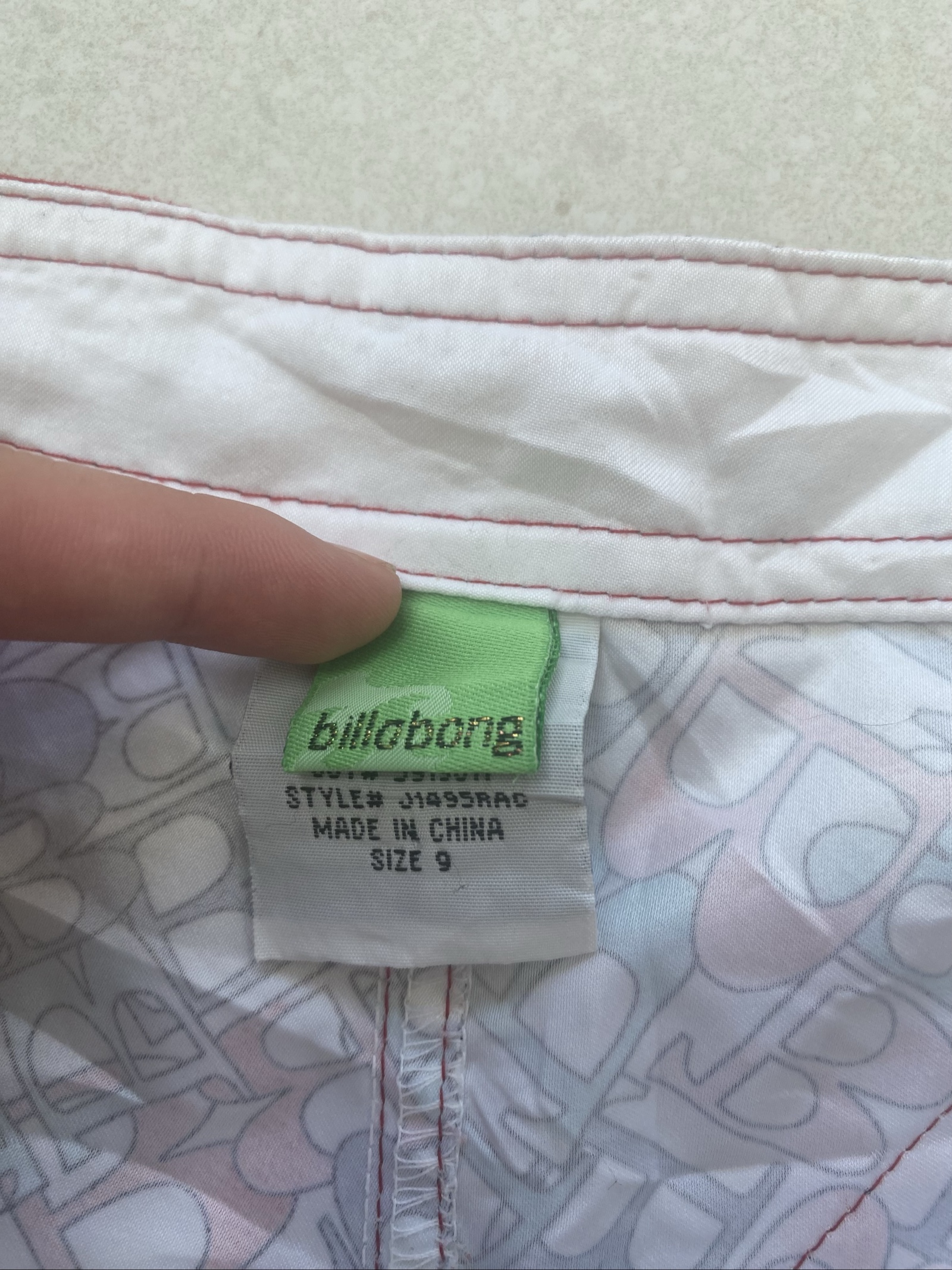 Billabong Red & Multi Board Shorts Size 9 Surf Swimwear image 5