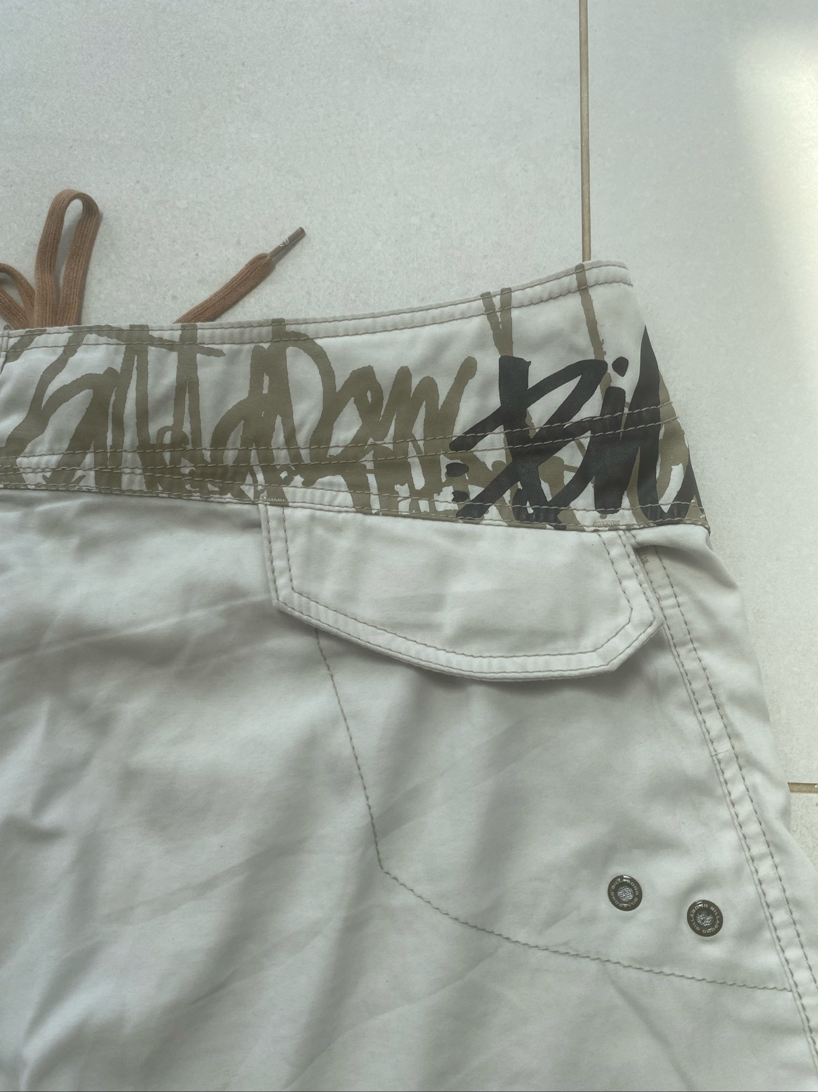 Billabong White & Beige Board Shorts 38 Waist (J1) image 3