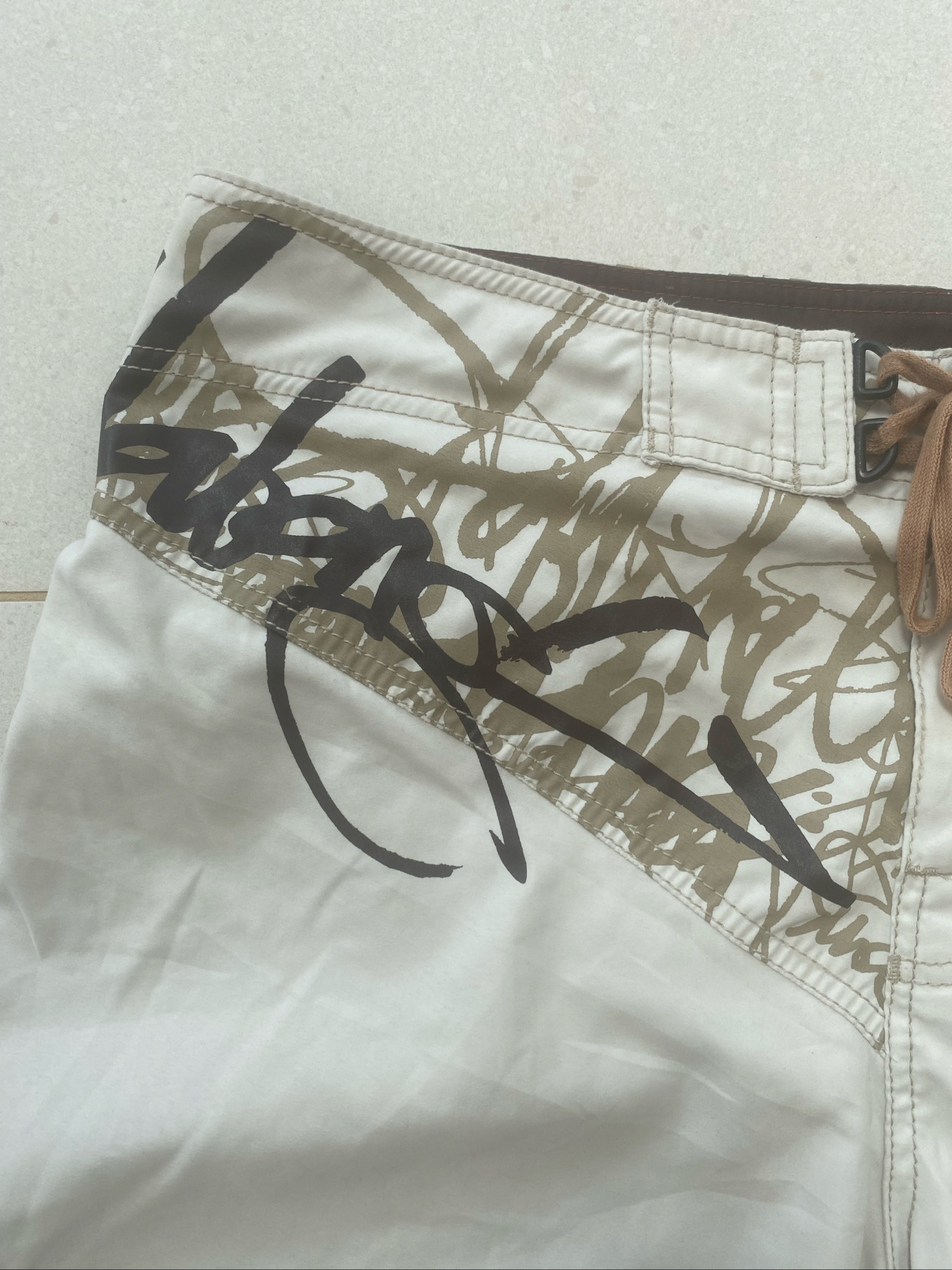 Billabong White & Beige Board Shorts 38 Waist (J1) image 4
