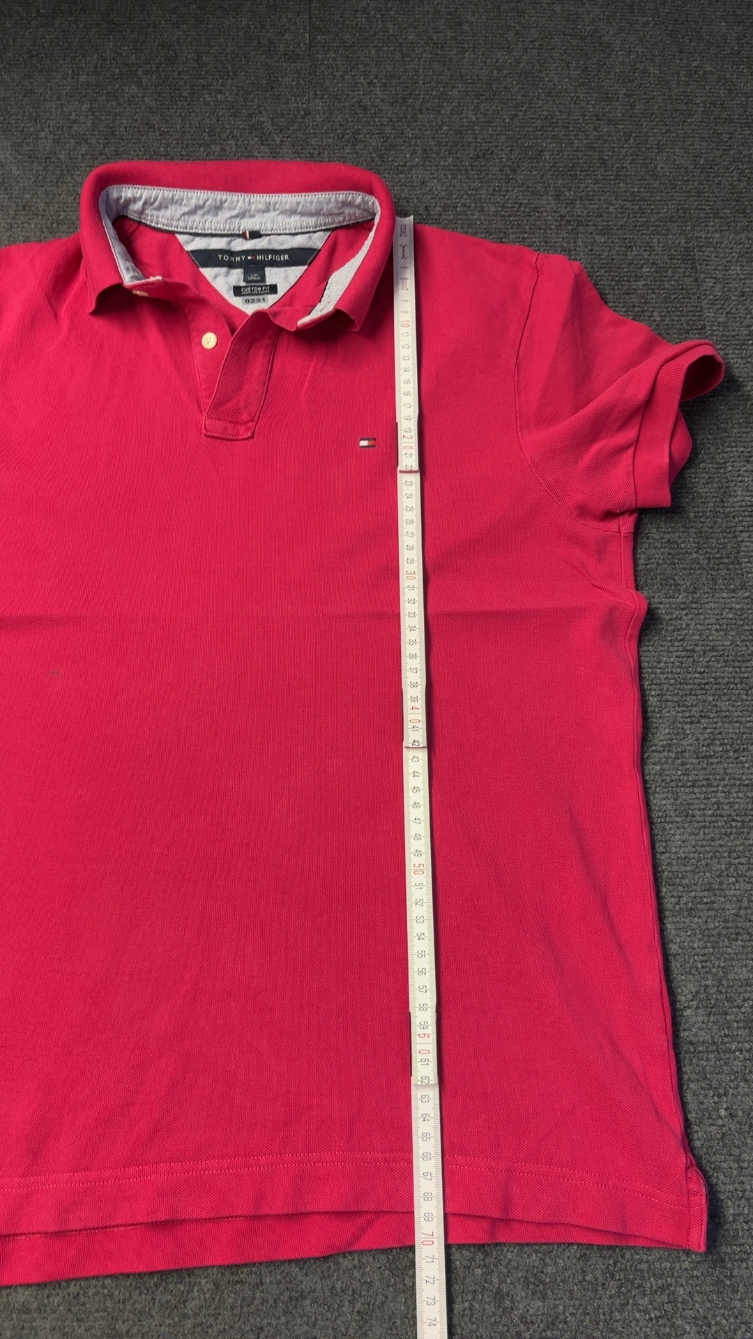 Tommy Hilfiger Pink Custom Fit Polo Shirt Large Chest 42 cm Length 70 cm image 2