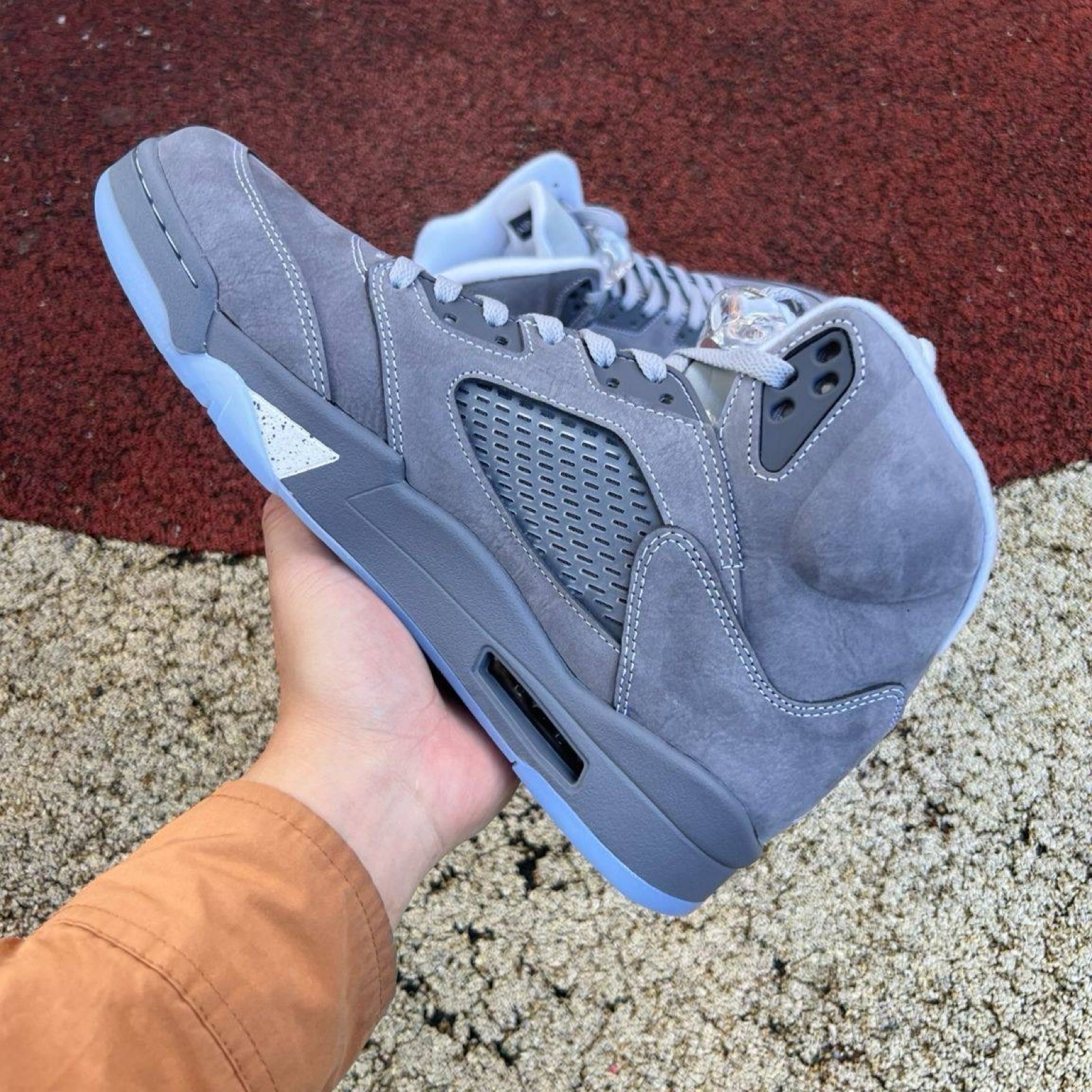Jordan 5 Retro Wolf Grey (2026) image 4