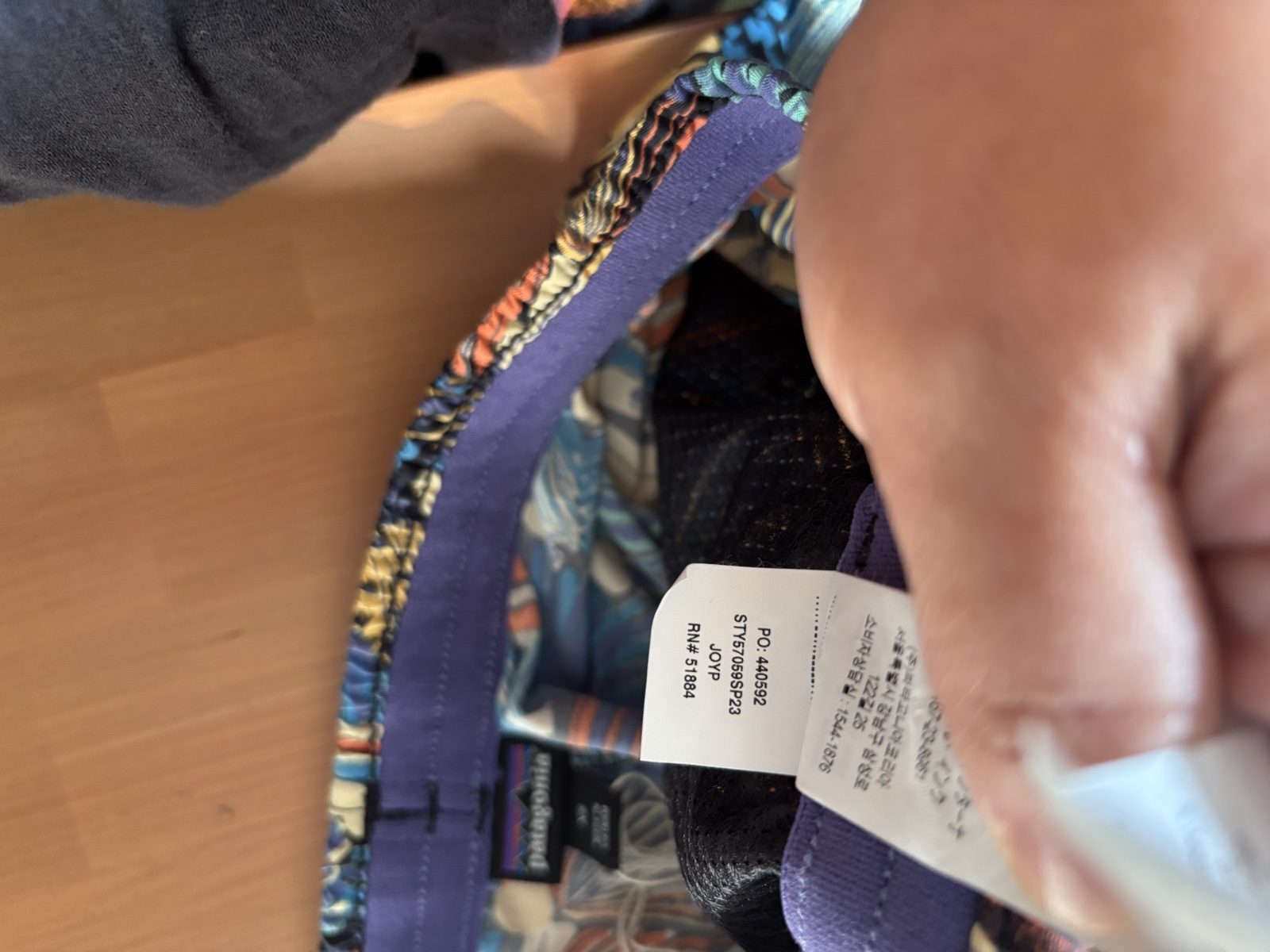 Patagonia Multi Seashell Print Cropped Swim Trunks XS image 5