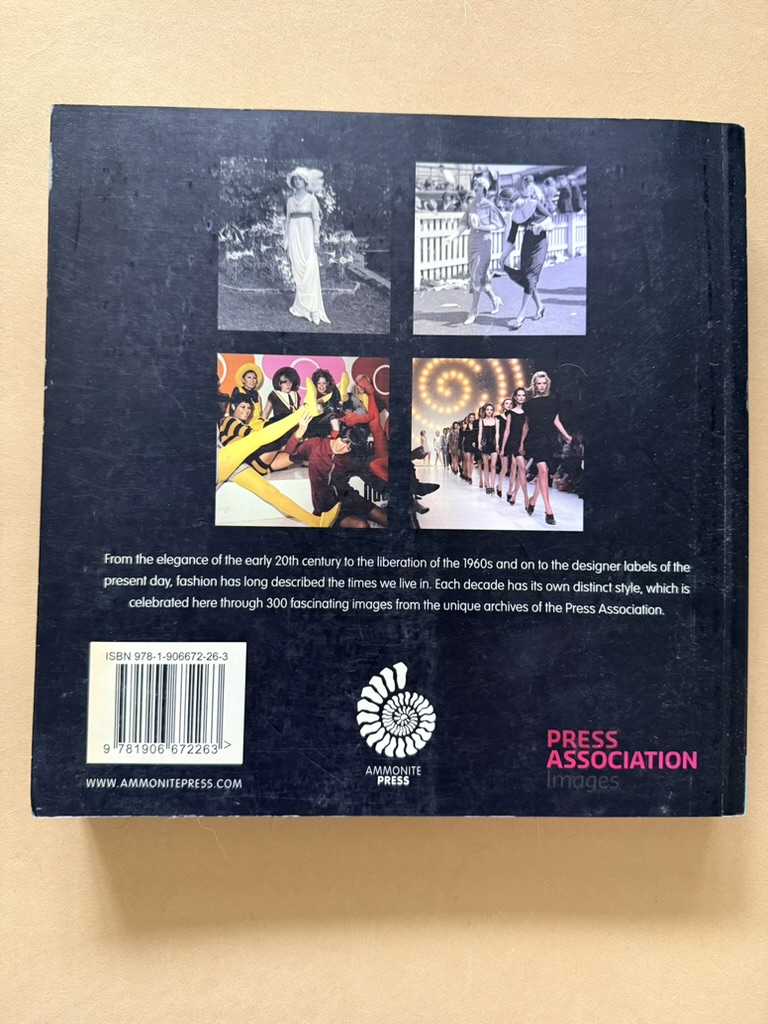 100 Years of Fashion Twentieth Century in Pictures Book image 2