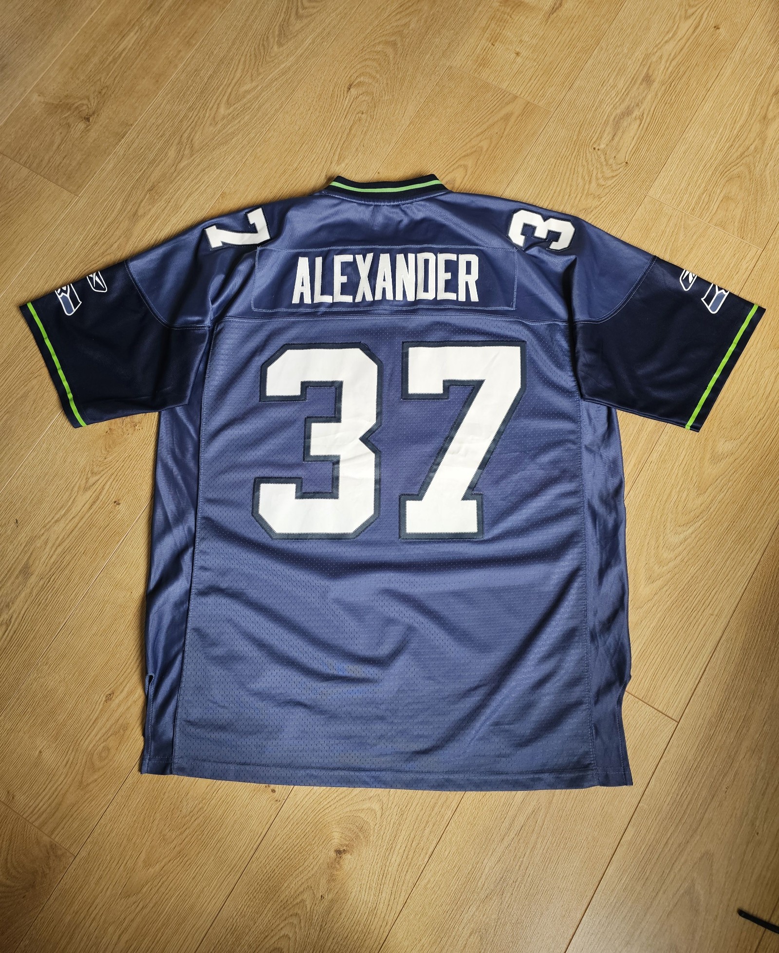 Vintage Reebok Shaun Alexander 37 Blue Seahawks NFL Equipment Jersey XL image 7