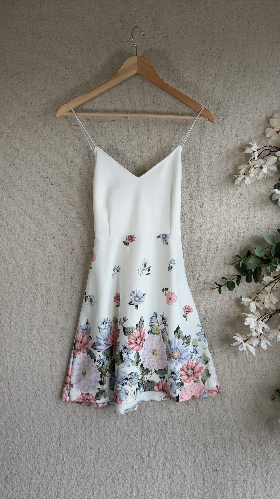 New Look White Floral Print Strappy Dress UK 14 Elegant Summer Occasion