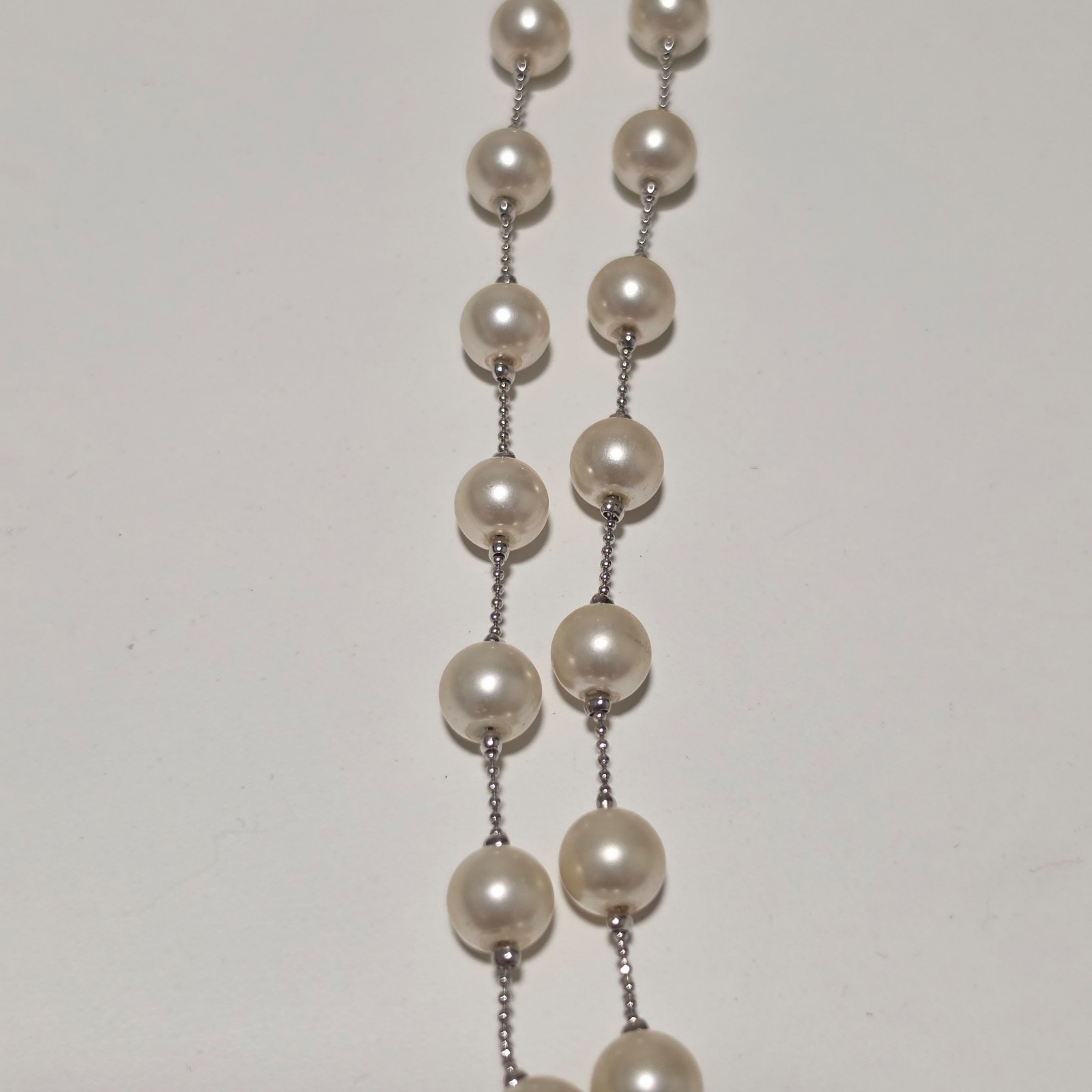 Costume Pearl White Beaded Necklace Silver Chain. B3 image 4