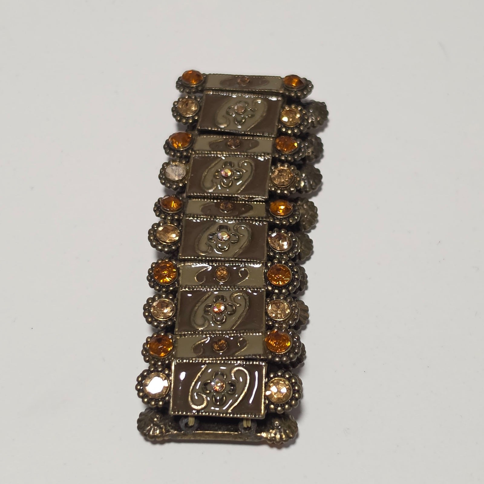 Beautiful vintage look Crystal Bracelet b3