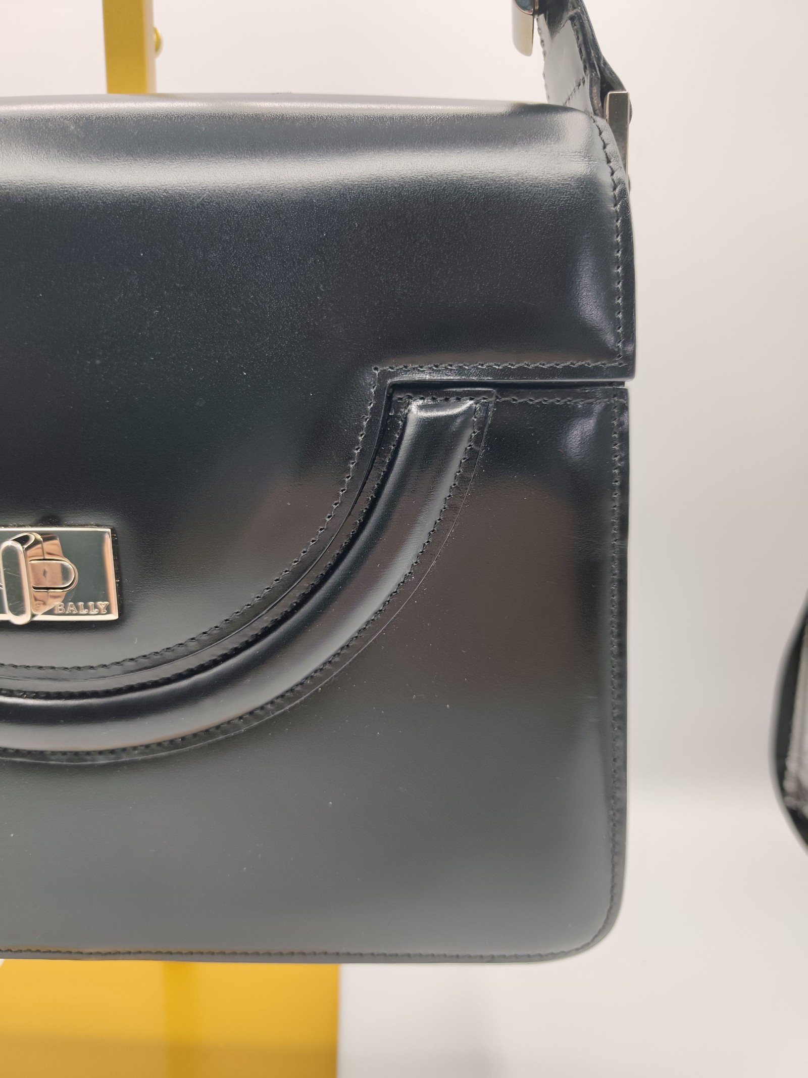 Bally Black Leather Shoulder Bag Women image 3