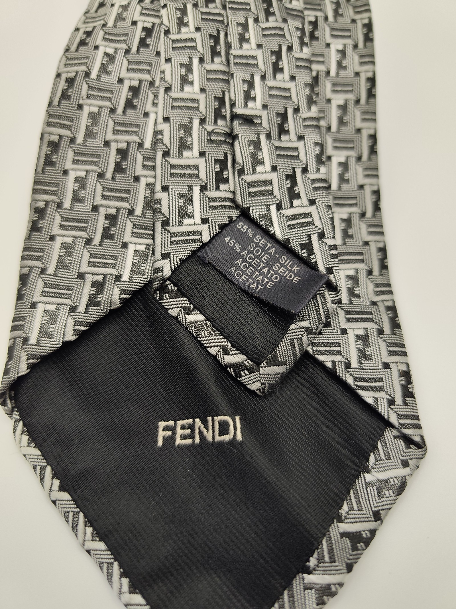Fendi Black & White Silk Patterned Tie Made in Italy image 2