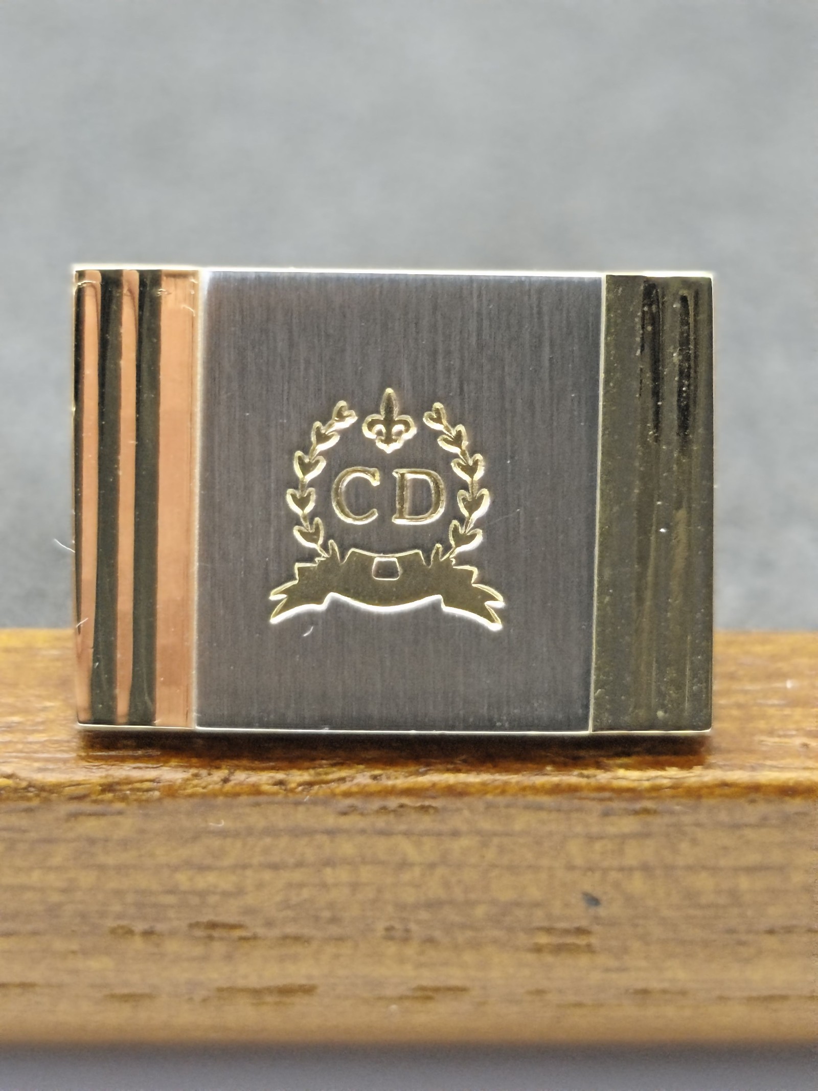 Christian Dior Gold & Black Logo Men’s Cufflinks with Case Other image 5