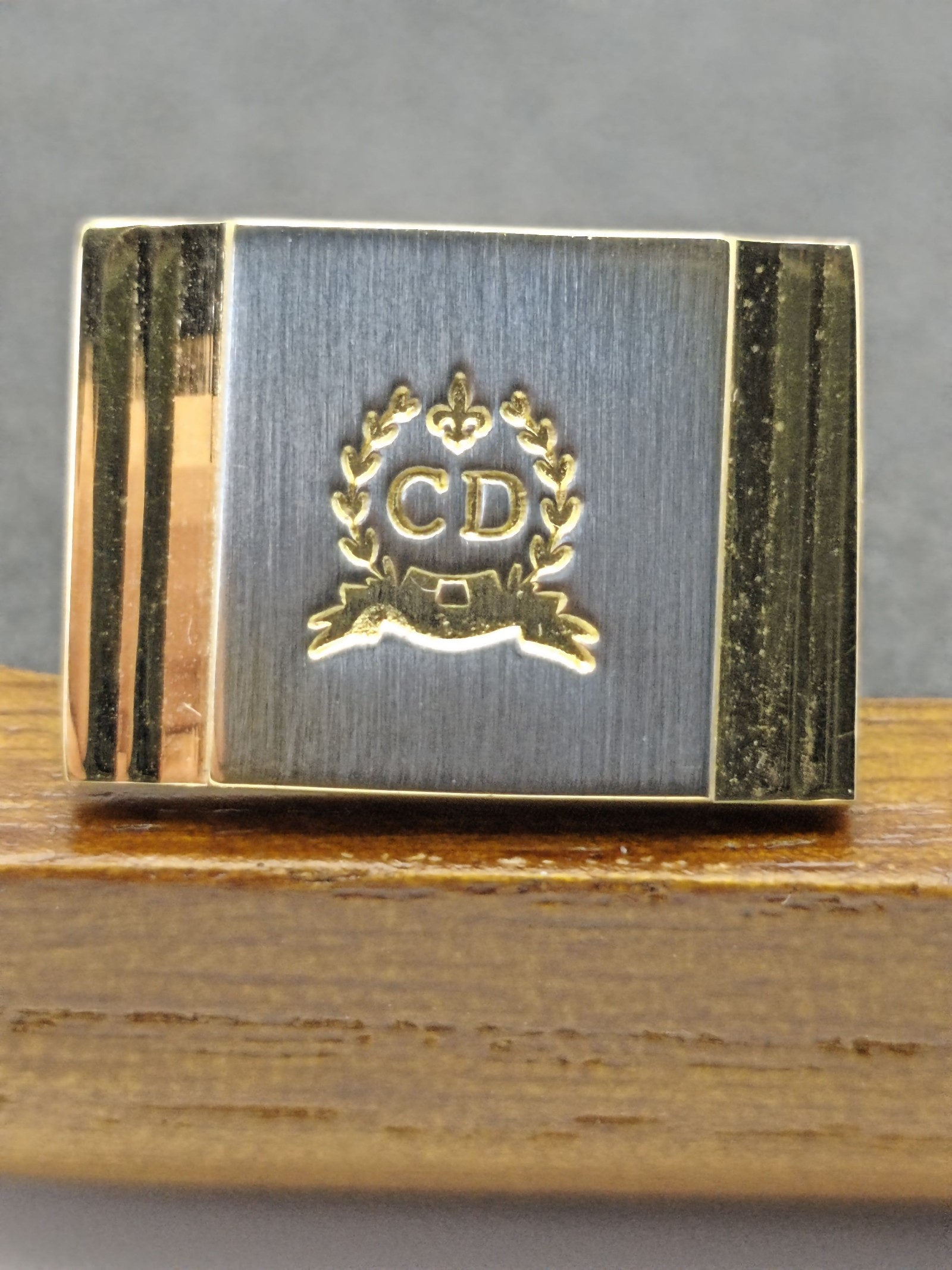 Christian Dior Gold & Black Logo Men’s Cufflinks with Case Other image 6