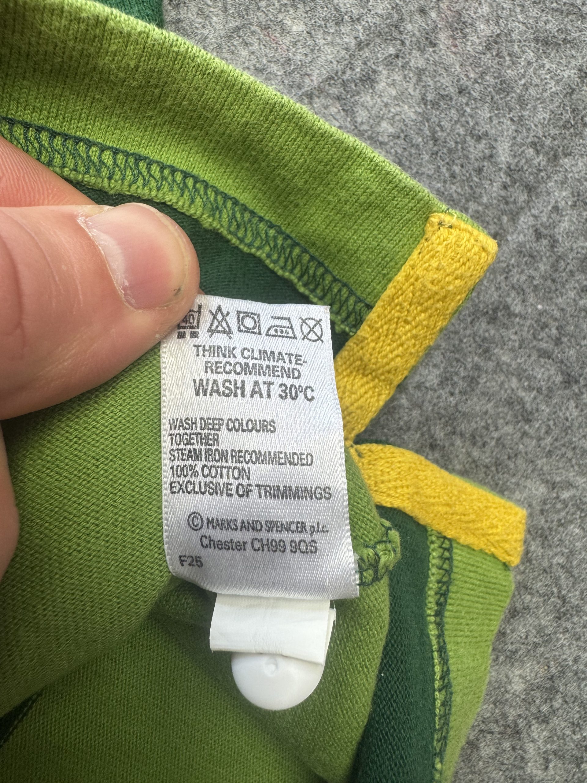 Marks & Spencer Green & Lime Rugby Shirt Medium White Collar image 5