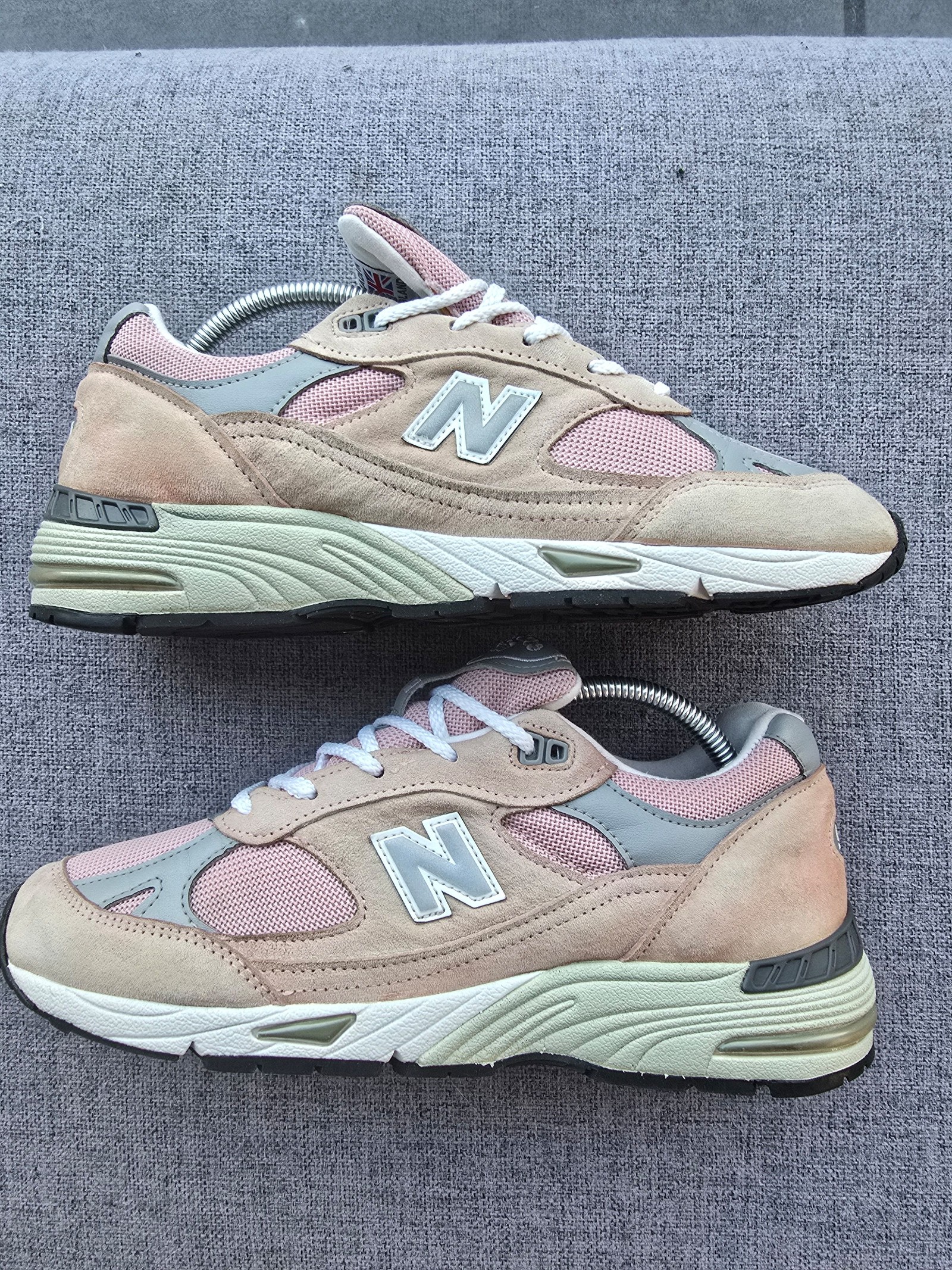New Balance Pink & Grey 991 MiUK Trainers UK 7.5 image 7