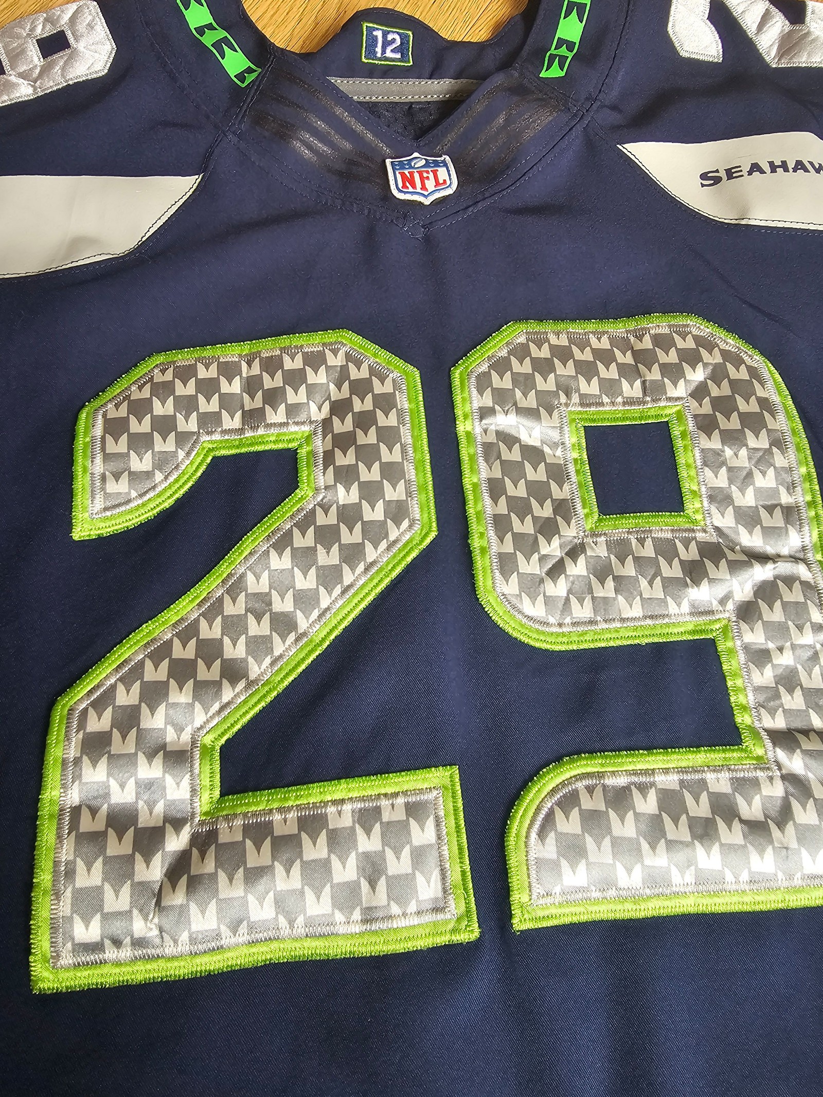 Nike Navy & Green Earl Thomas Seattle Seahawks NFL Jersey Size 48 XL image 3