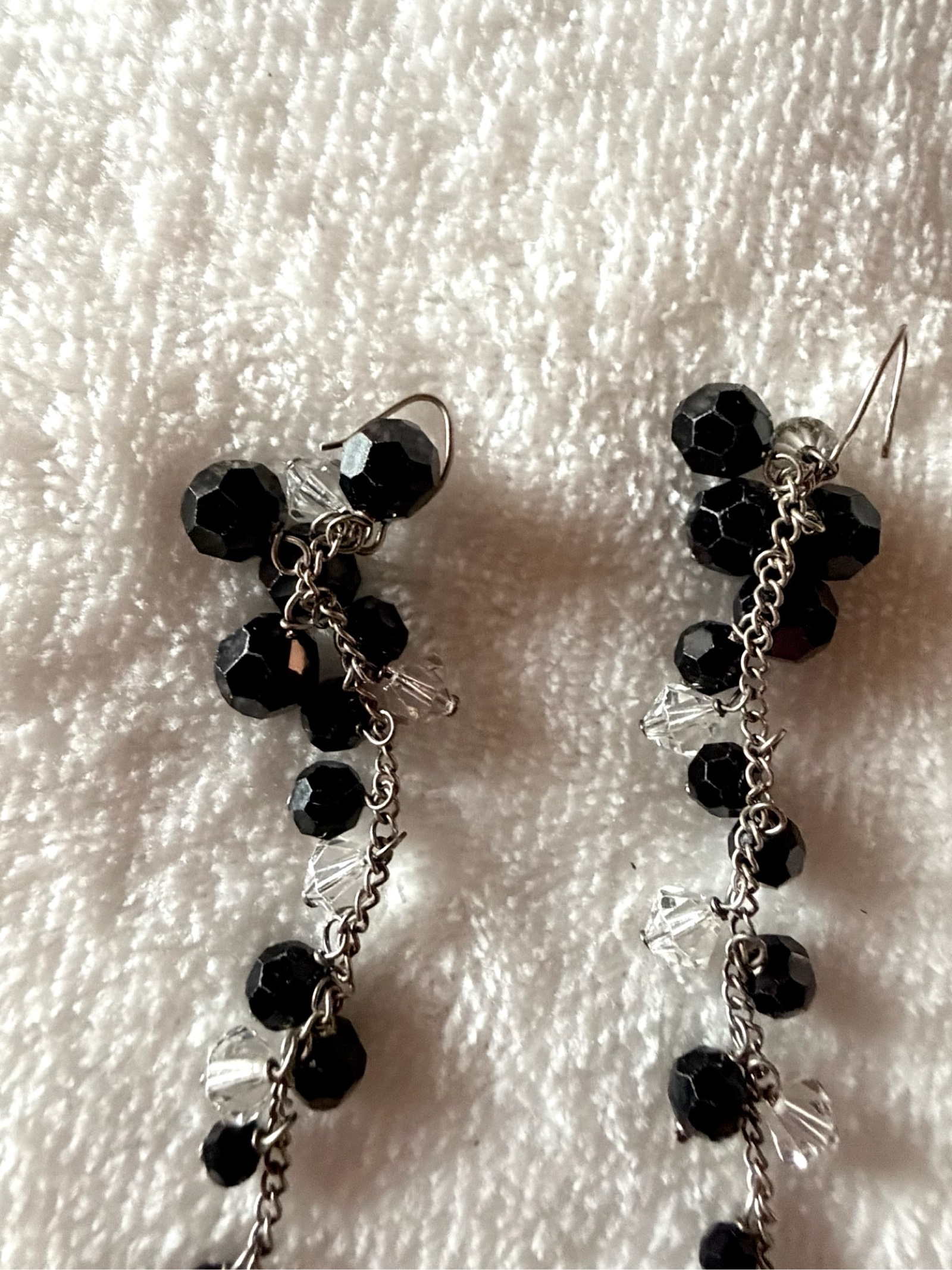Black & Clear Beaded Dangle Earrings 8 cm image 7
