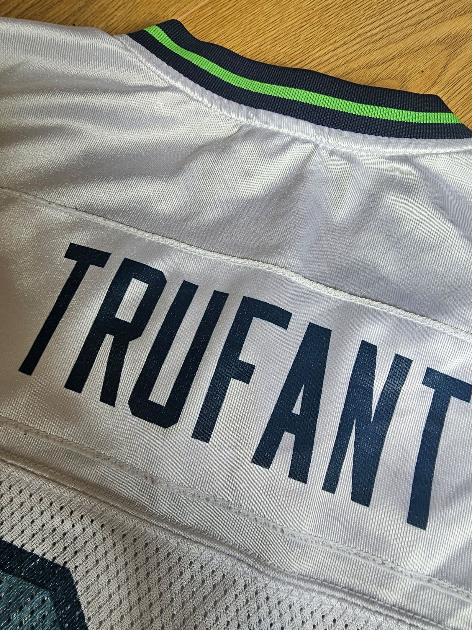 Reebok Marcus Trufant White & Navy Seattle Seahawks NFL Player Jersey 2XL image 8