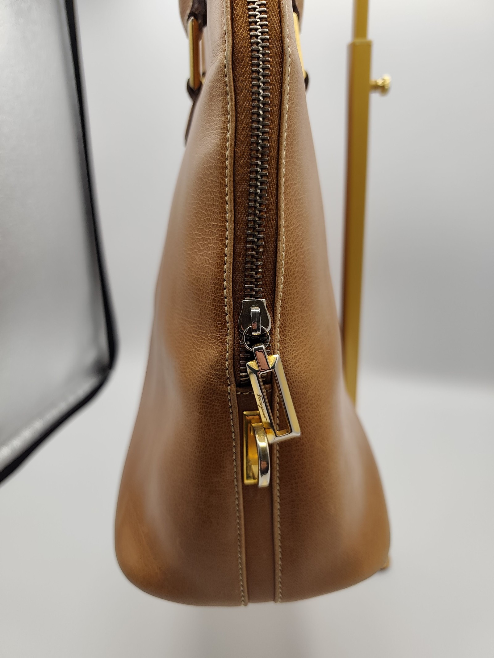 Salvatore Ferragamo Brown Leather Handbag Women Elegant Classic image 7