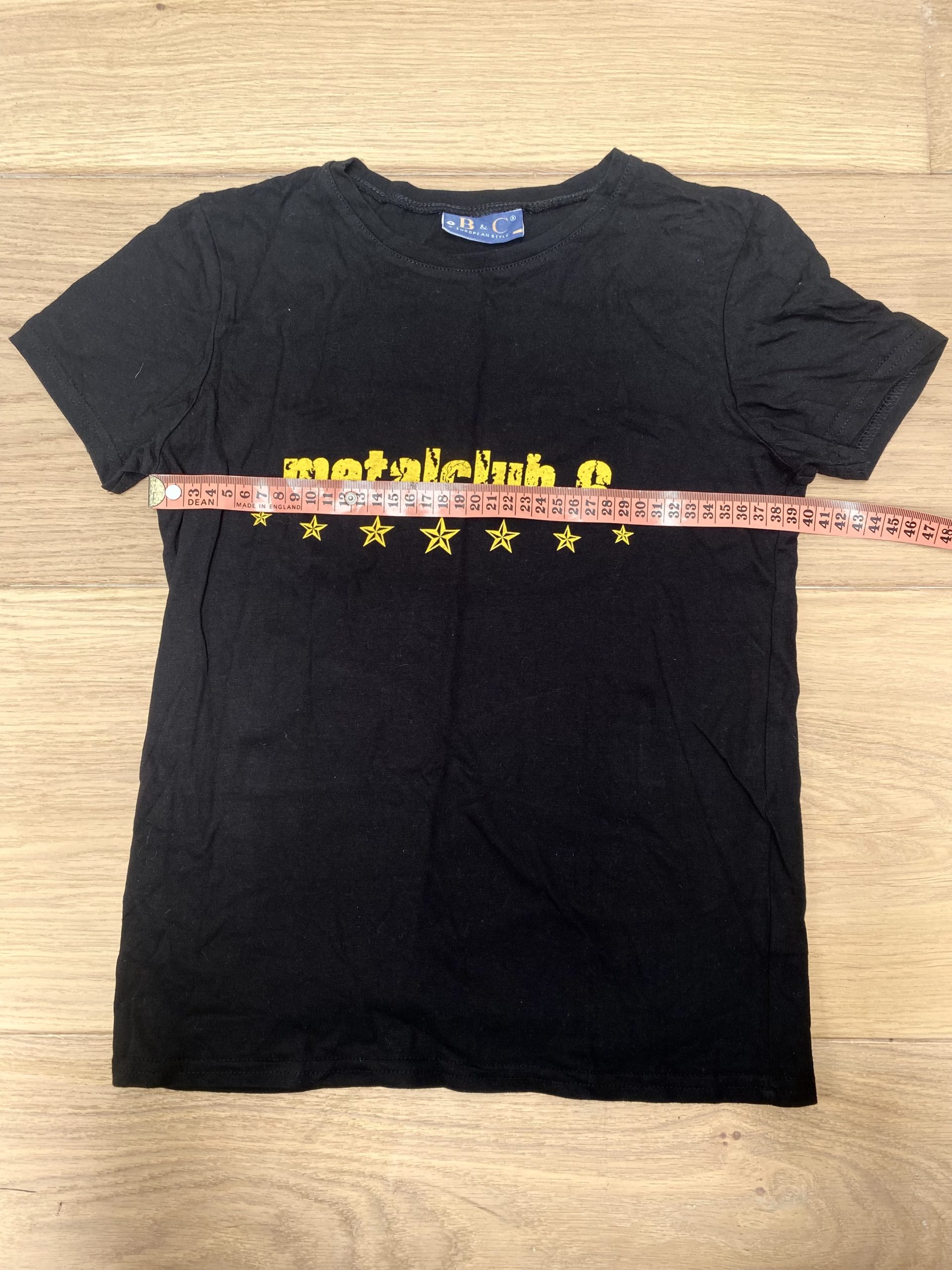Vintage B&C Black & Yellow Metalclub 6 Graphic T-Shirt Medium image 3