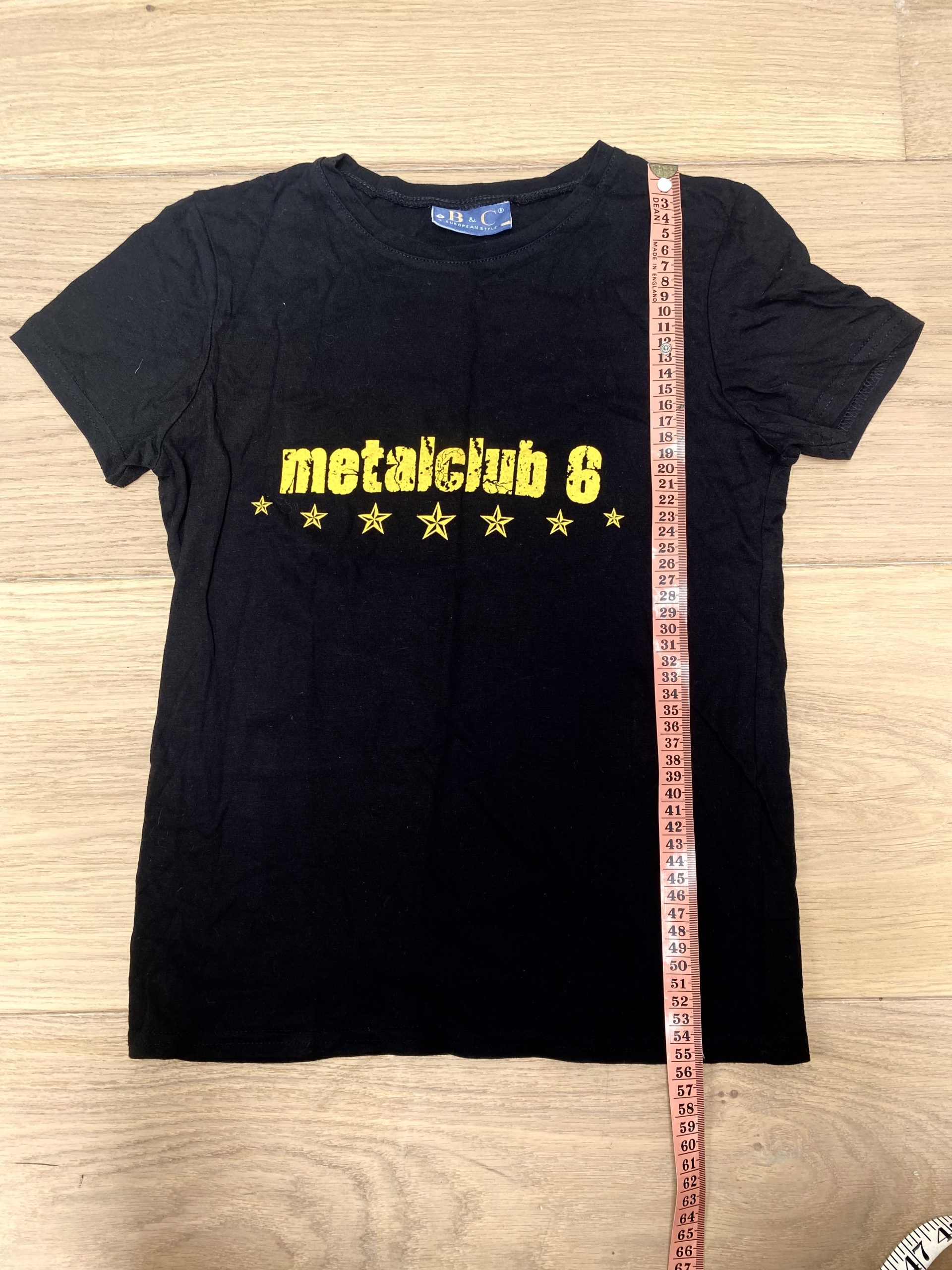 Vintage B&C Black & Yellow Metalclub 6 Graphic T-Shirt Medium image 4