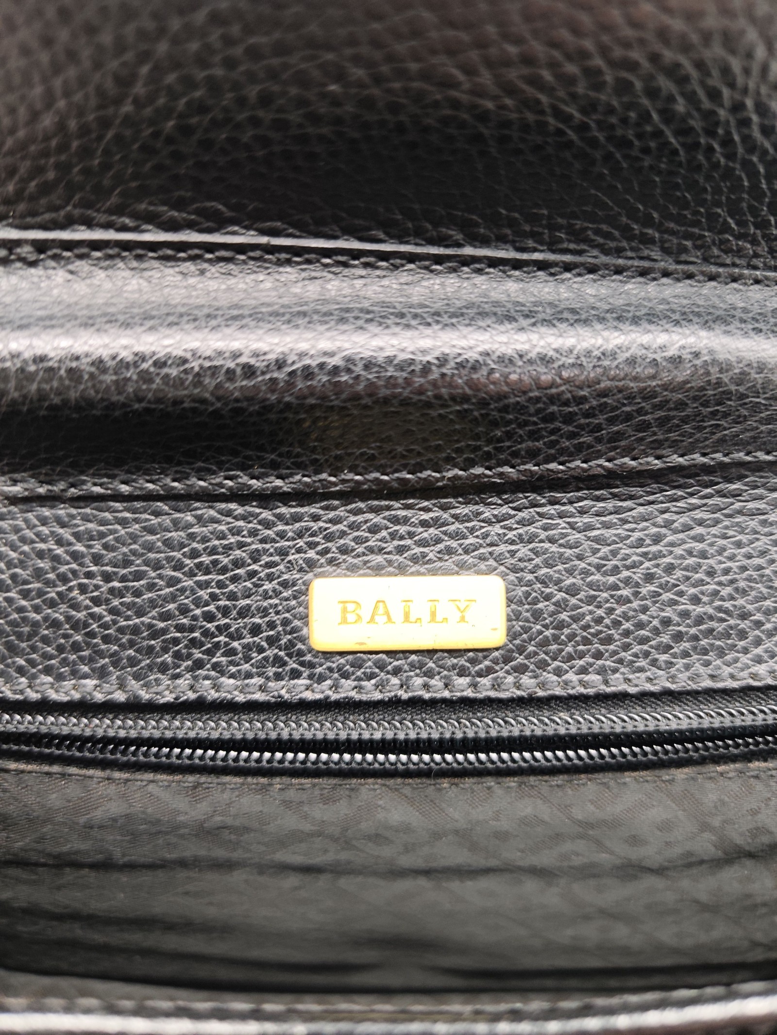Bally Black Leather Wristlet Bag Gold Lock Other image 10