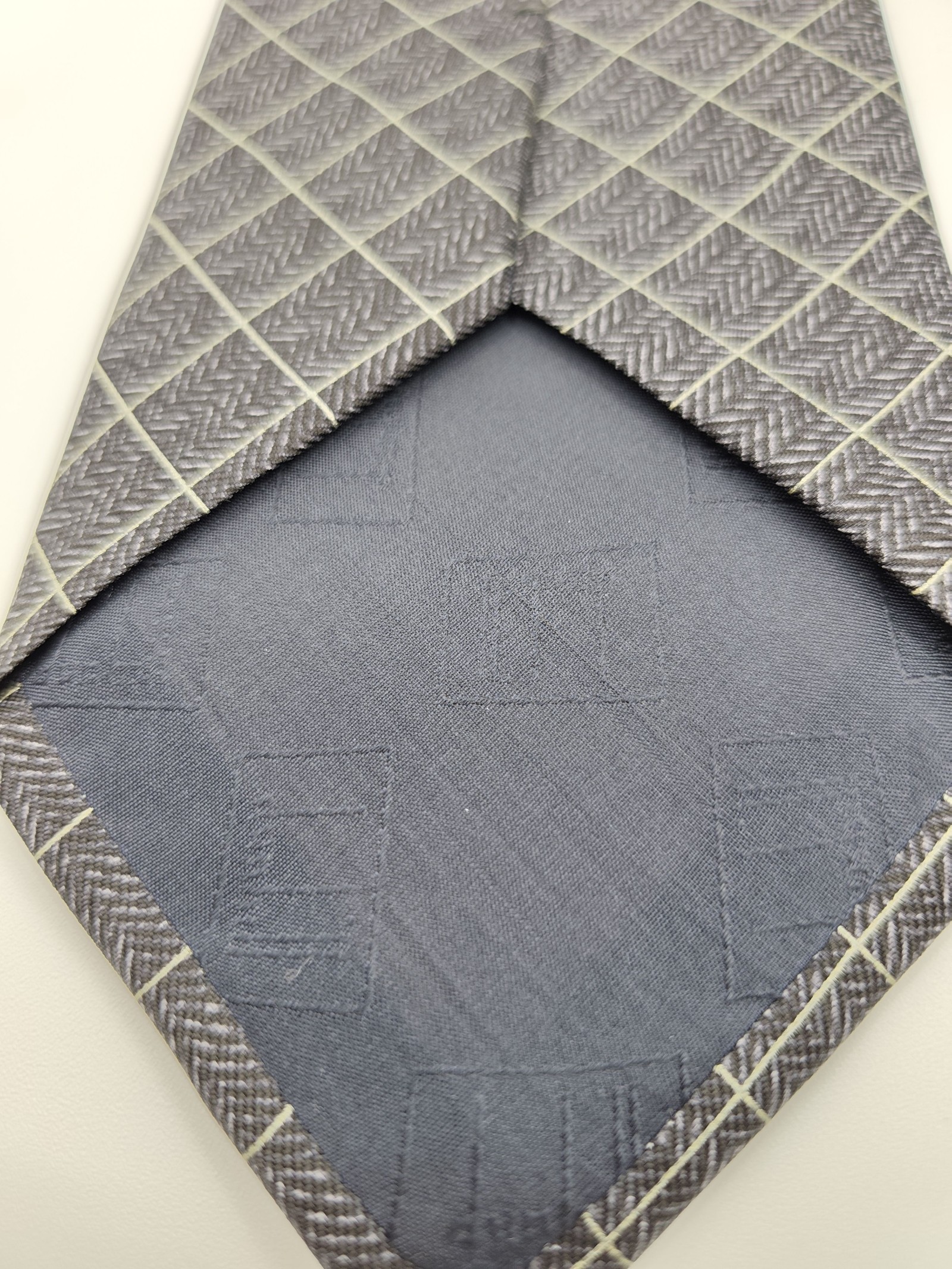 Dunhill Black & Grey Patterned Silk Tie image 5