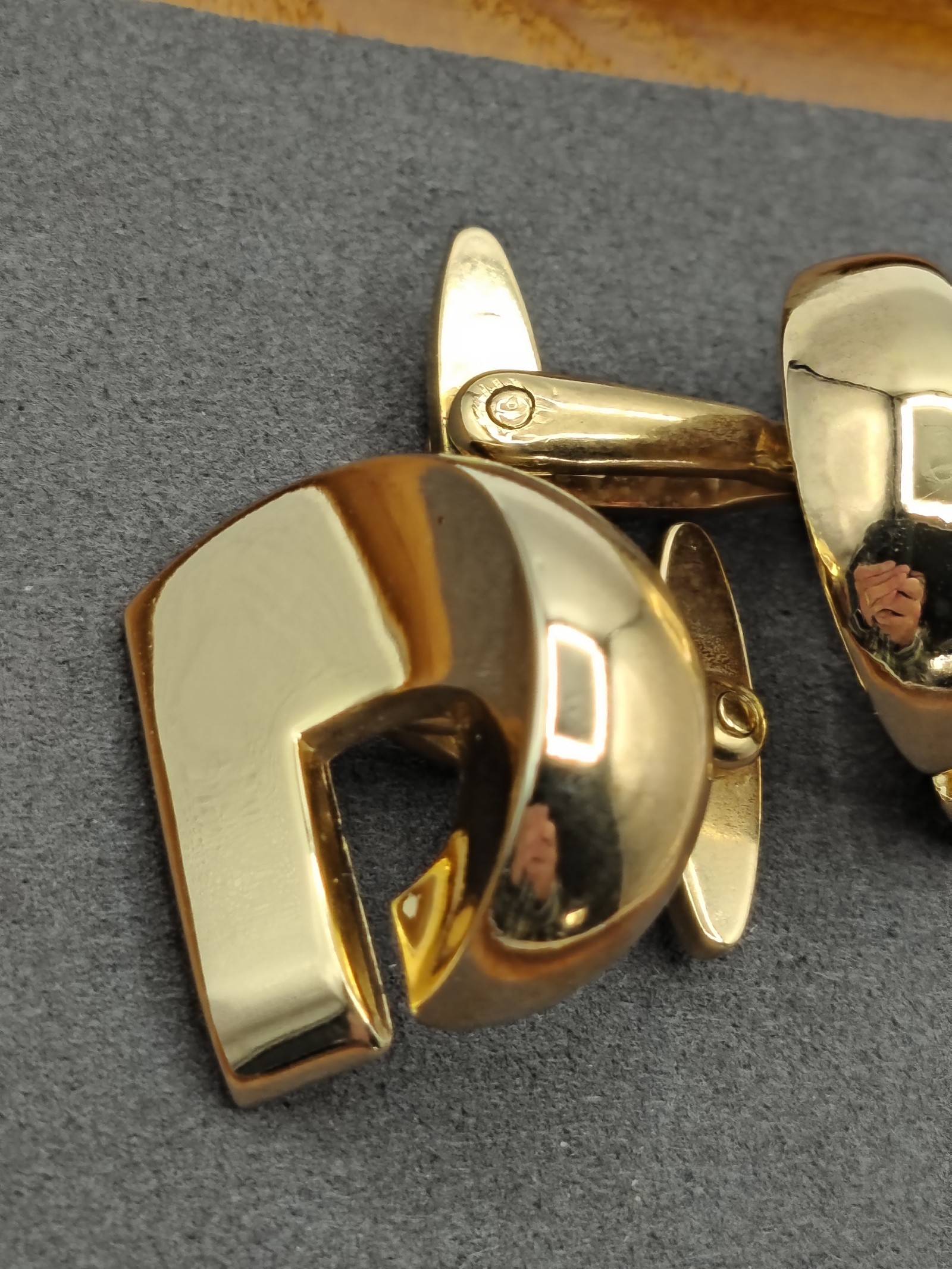 Christian Dior Gold Tone cufflinks Vintage image 8
