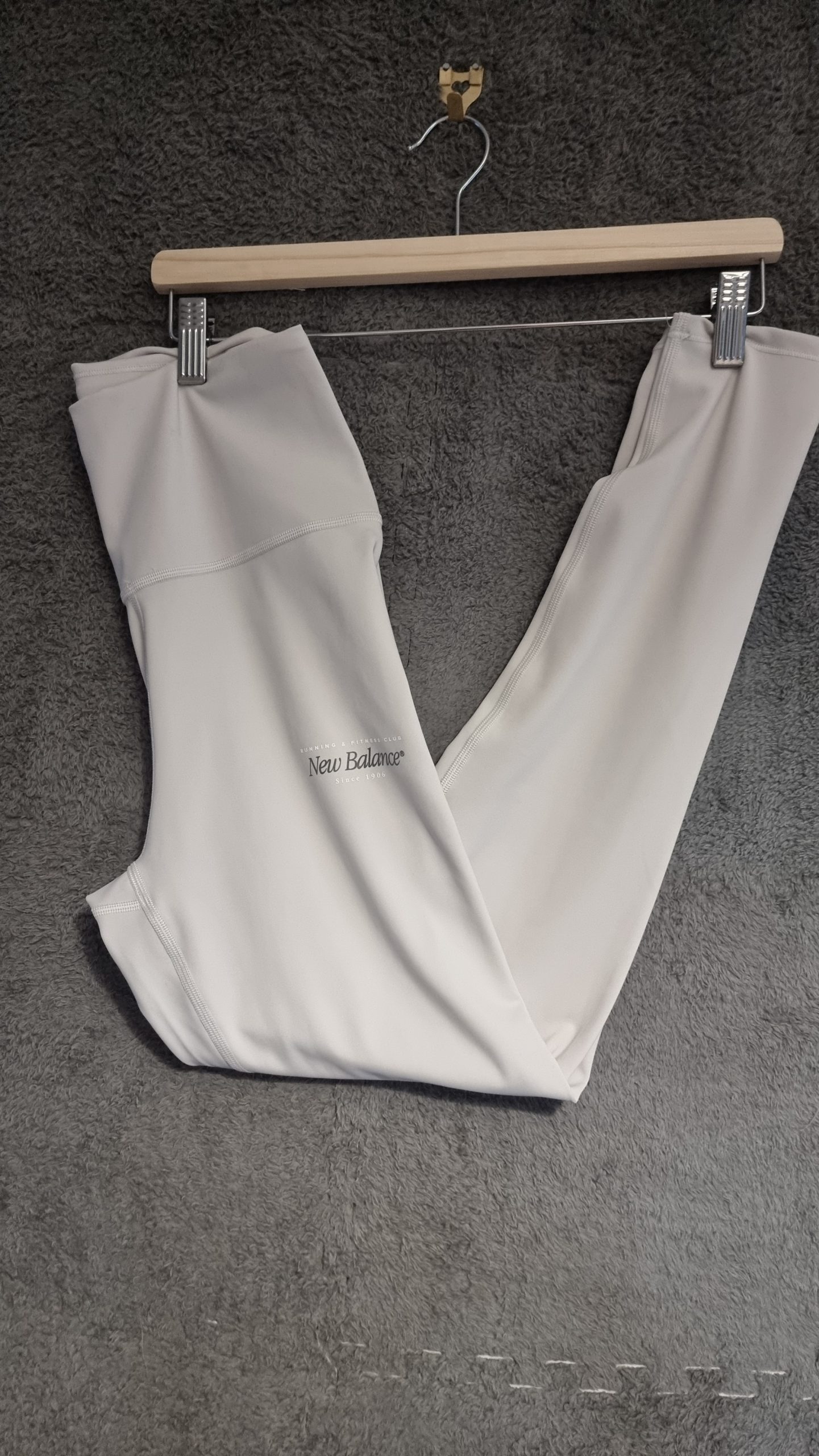 New Balance Women's NB Dry High Waisted Full length Light Grey Running Leggings Large Soft Fabric image 8