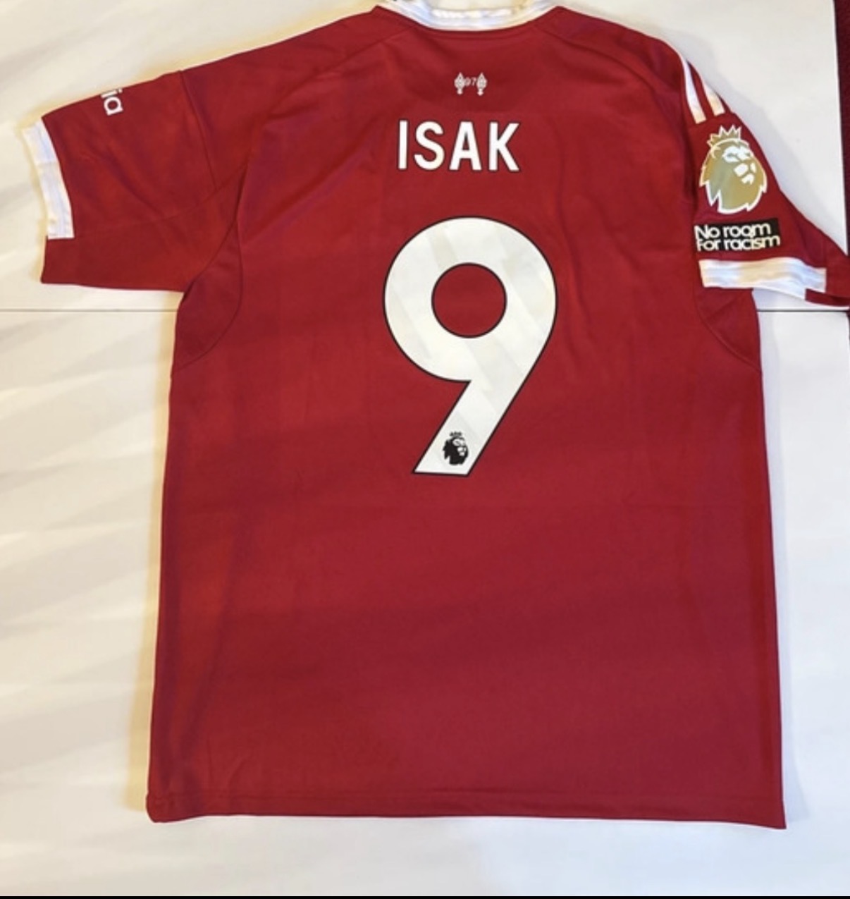Liverpool 2025/26 Home shirt Isak #9