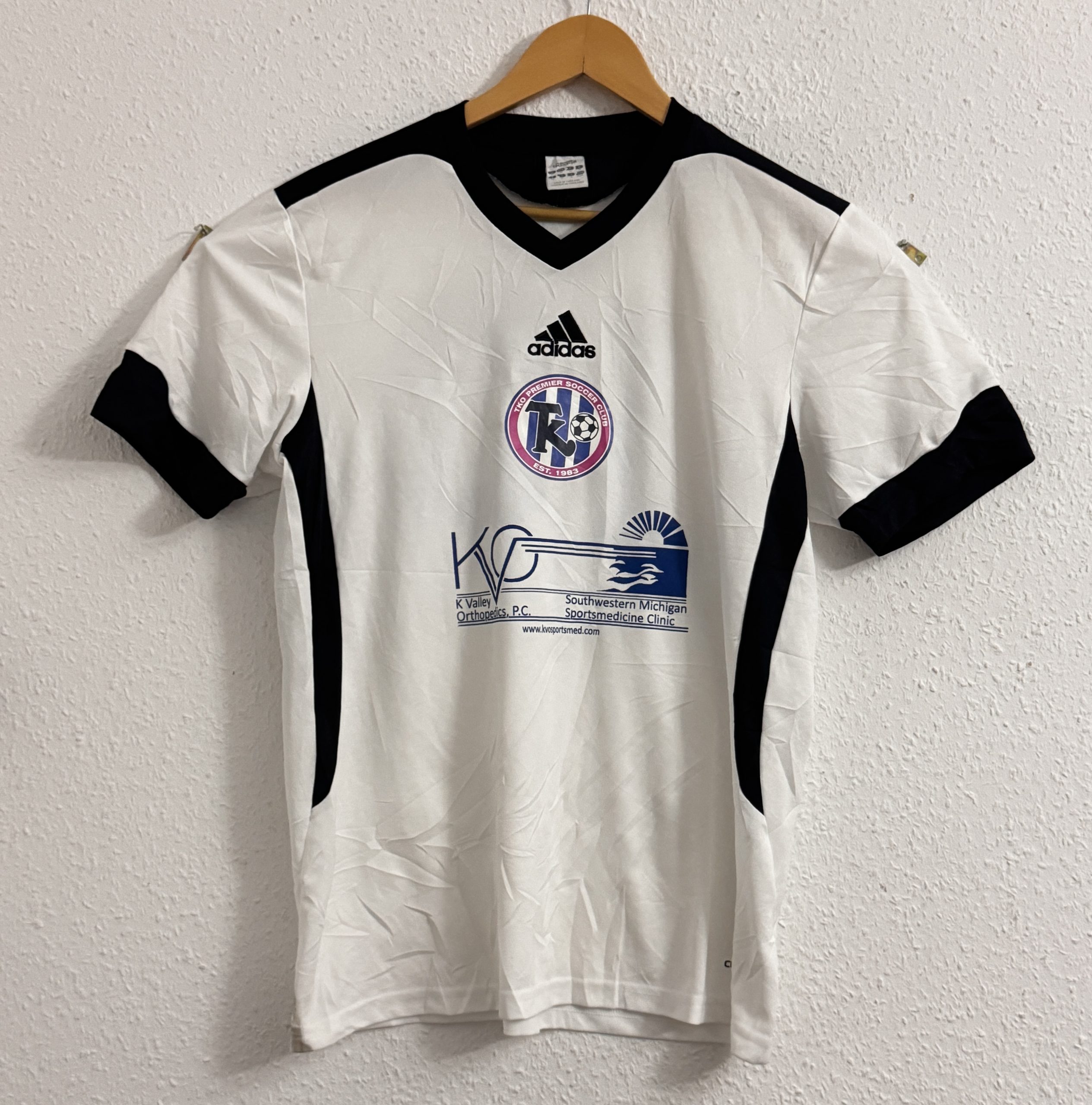 Adidas White & Black Soccer Jersey Medium TKO Premier Soccer Club 2683