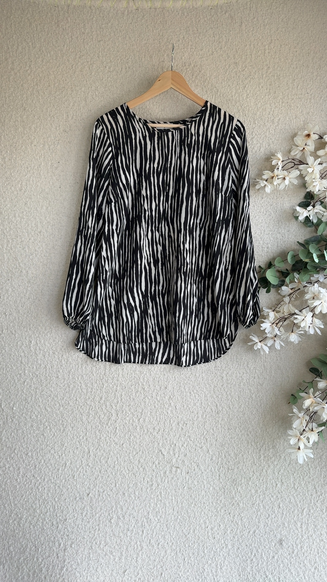 Papaya Black & White Zebra Print Blouse UK 16 Stylish Long Sleeve Top image 4